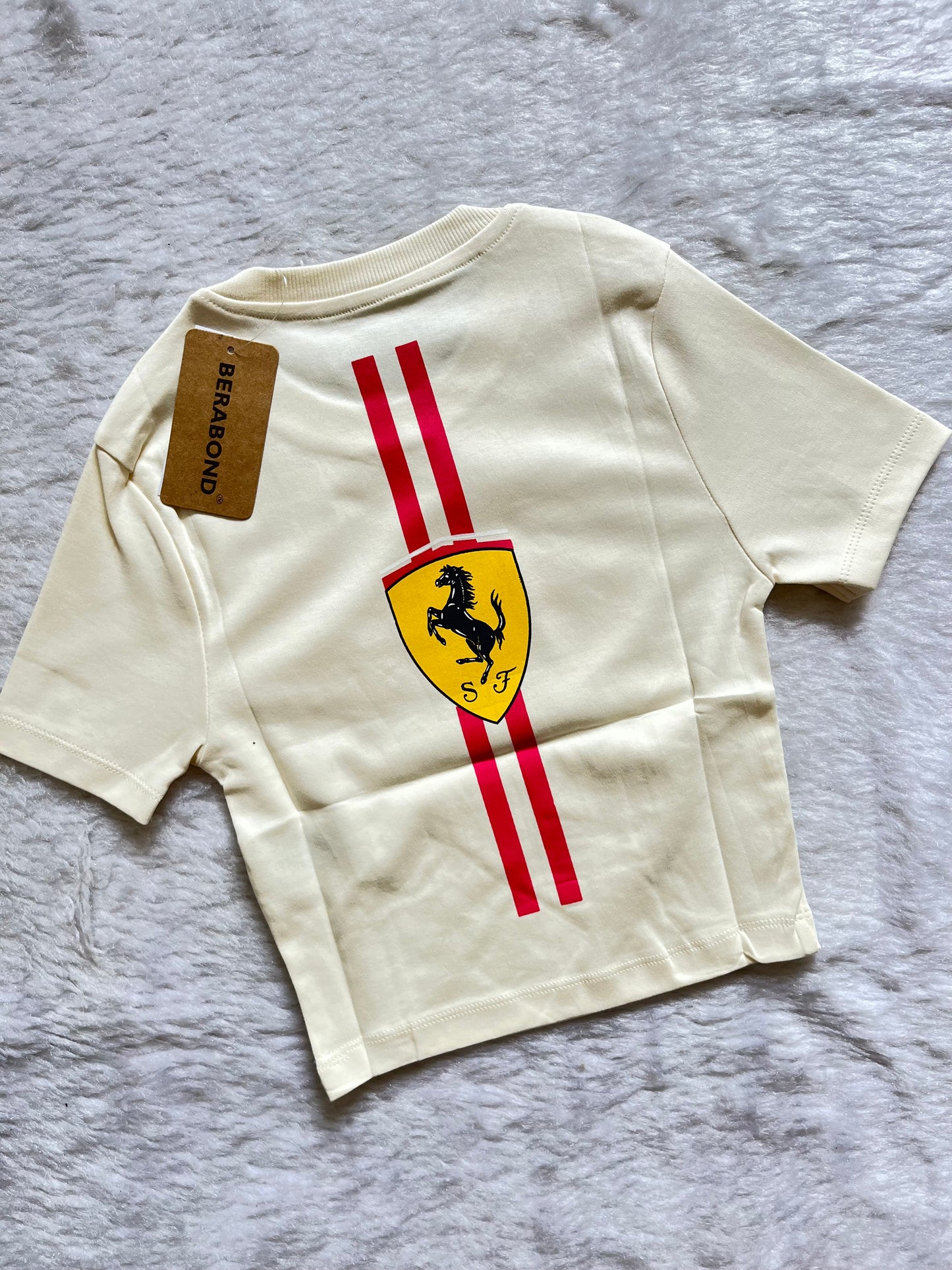Creame ferrari tee❤️