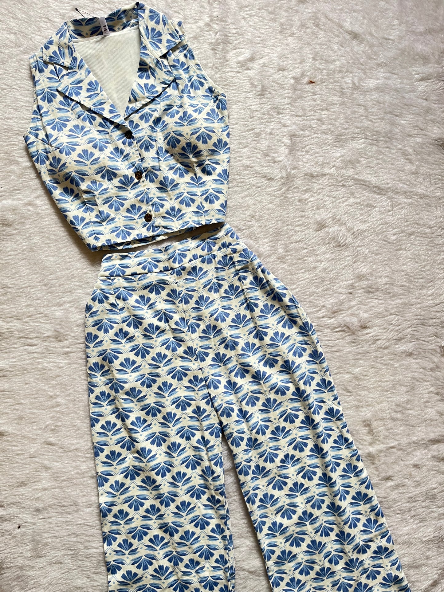 White floral printed cordset