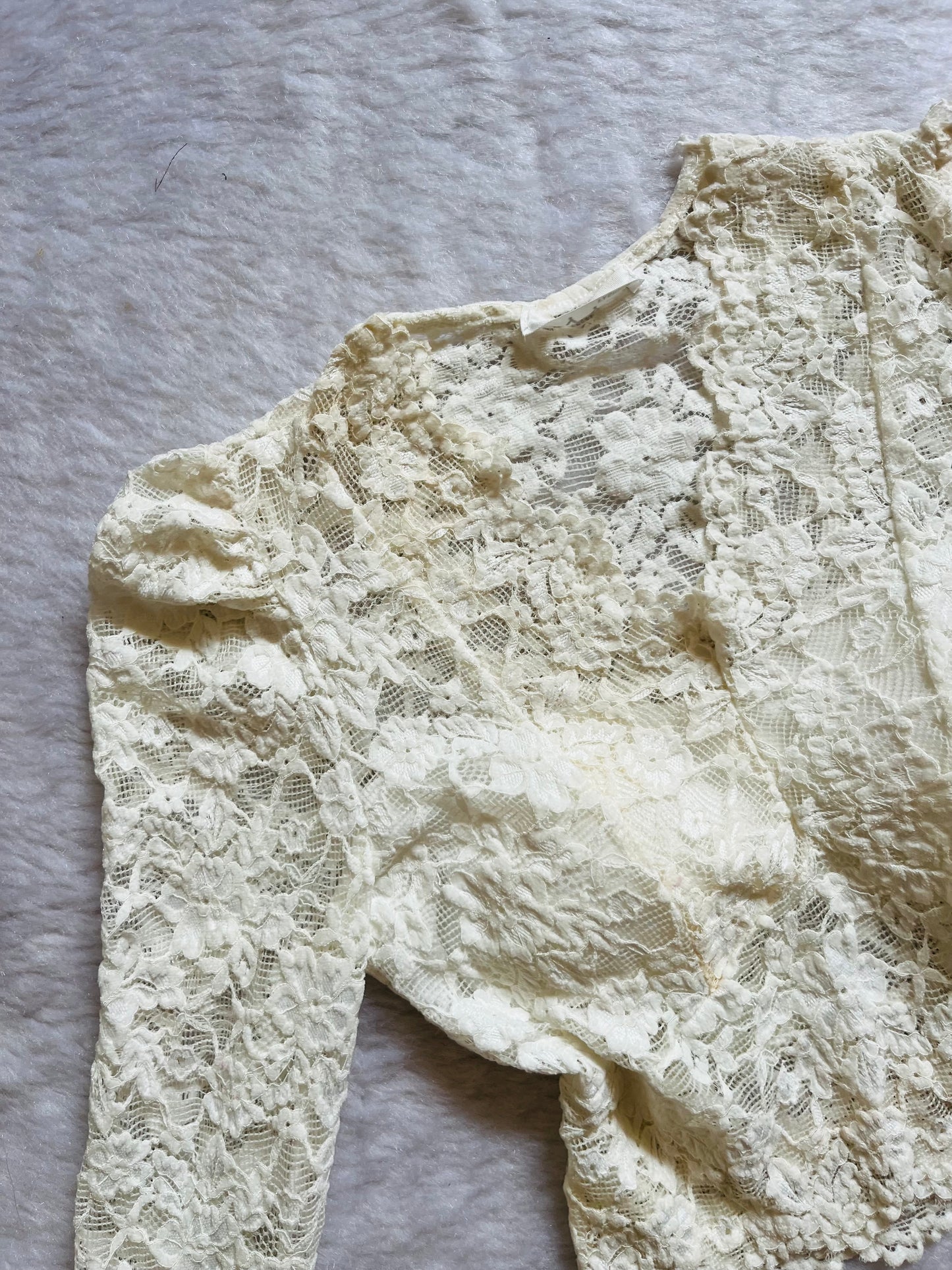 White lacy vneck top