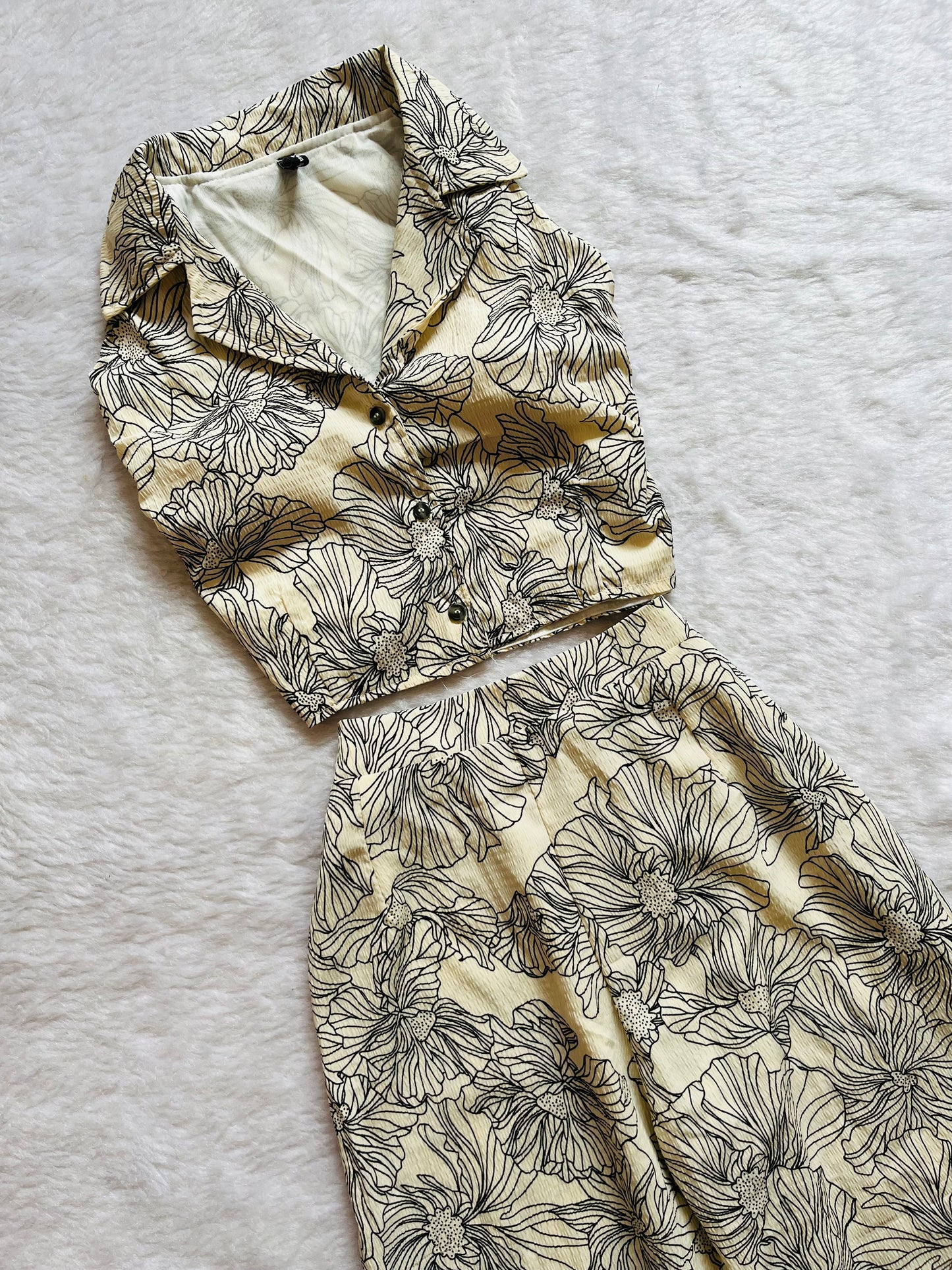 Abstract Floral cordsetš¤