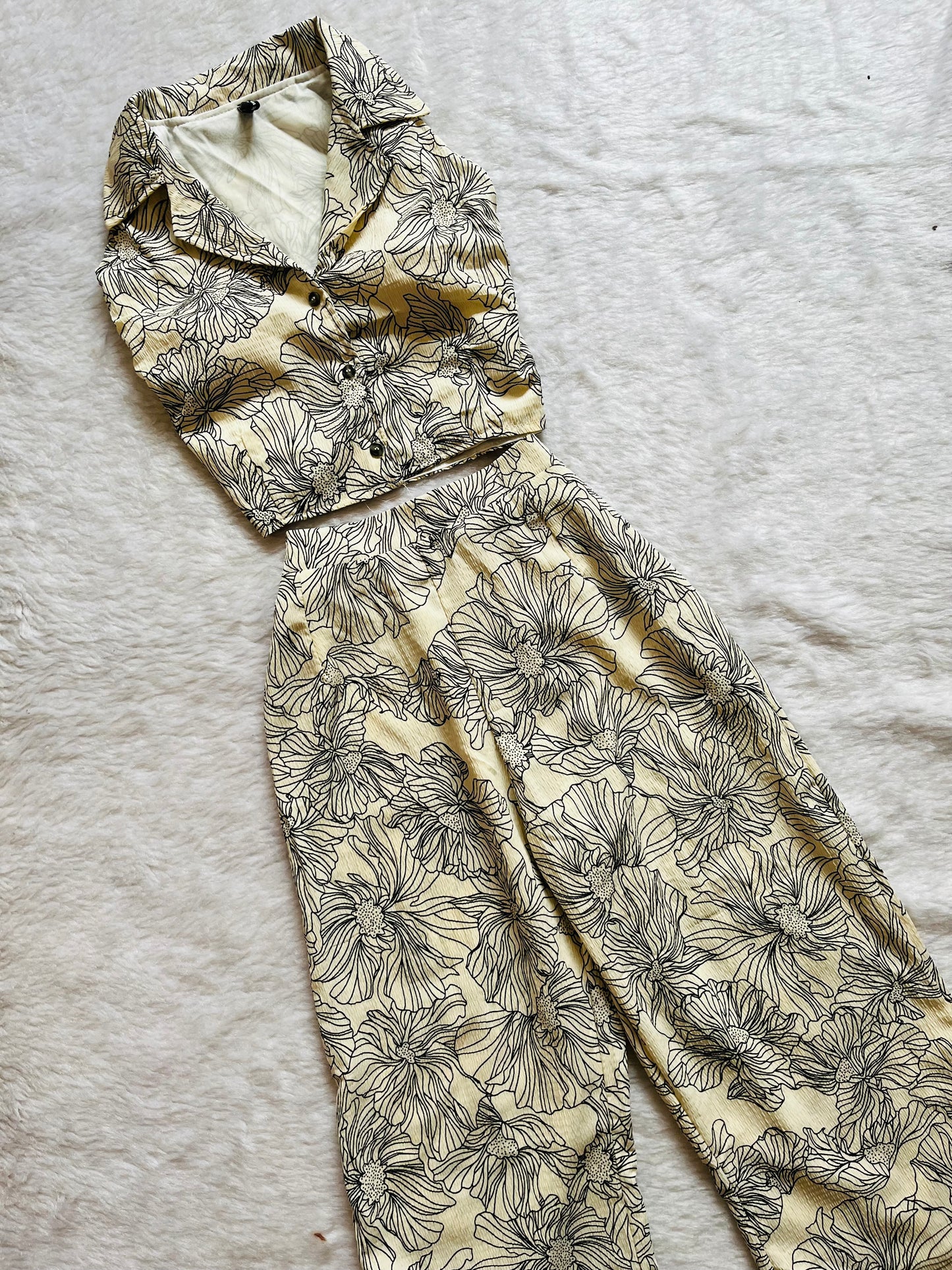 Abstract Floral cordsetš¤