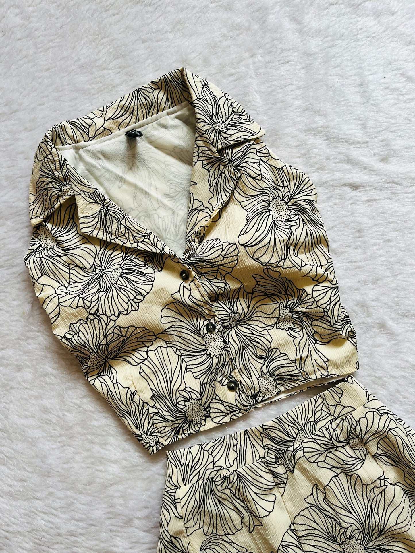 Abstract Floral cordsetš¤