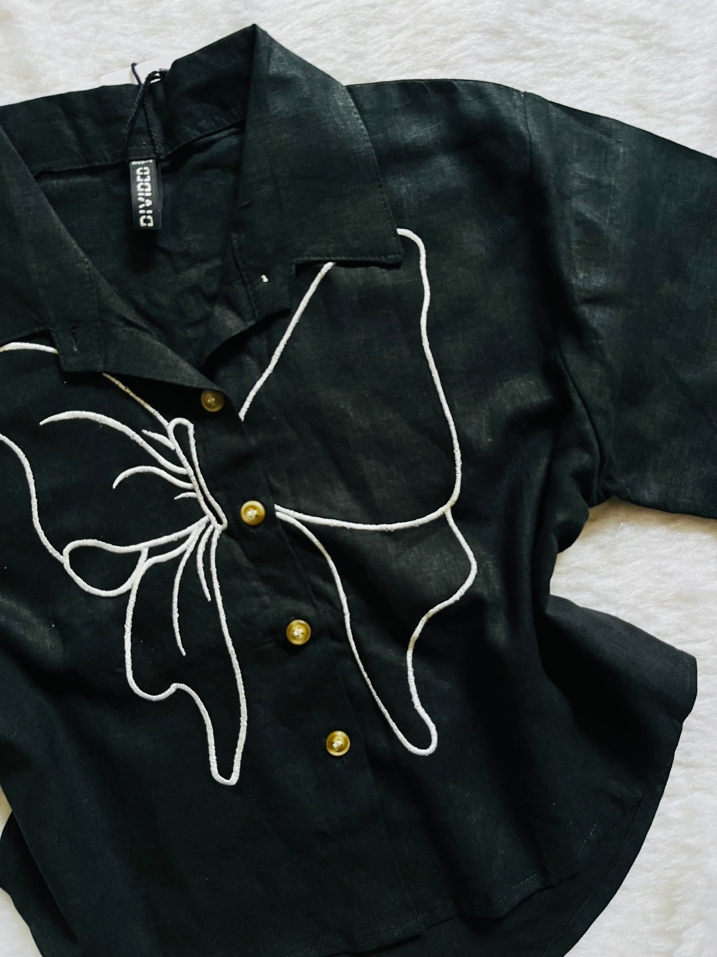 Black linen shirtš¤