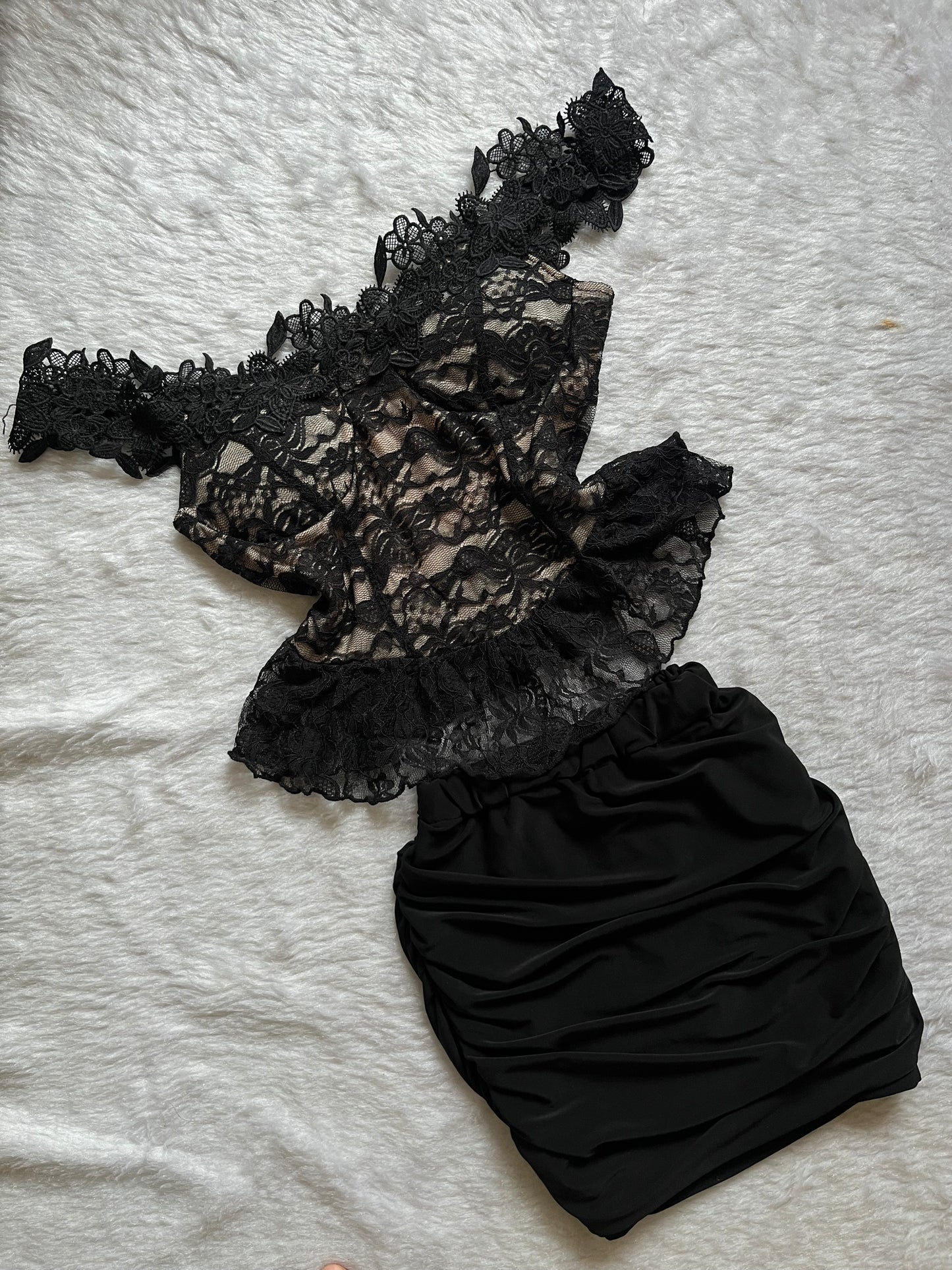 Lacy offshoulder tops