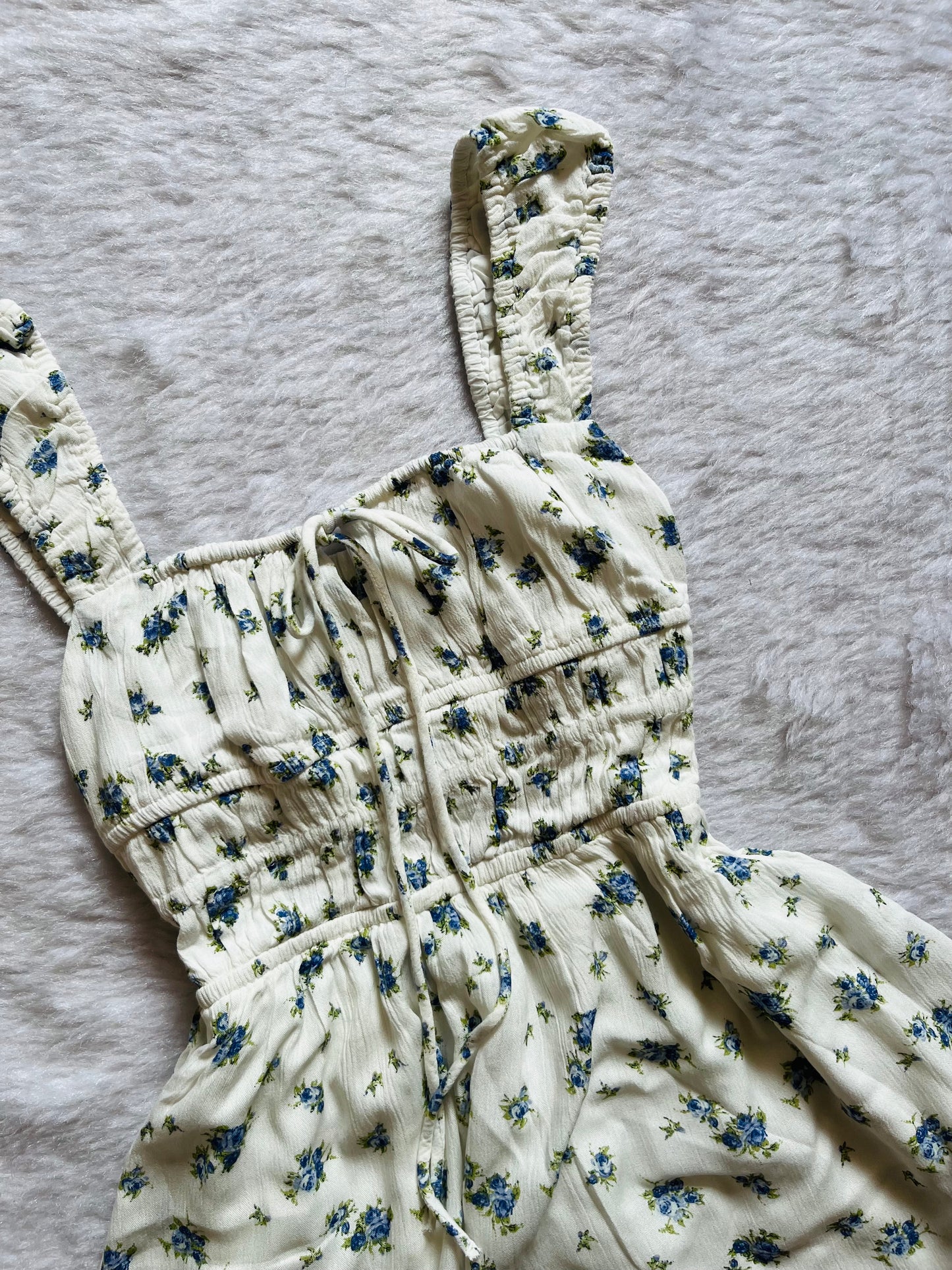 White floral backless dress