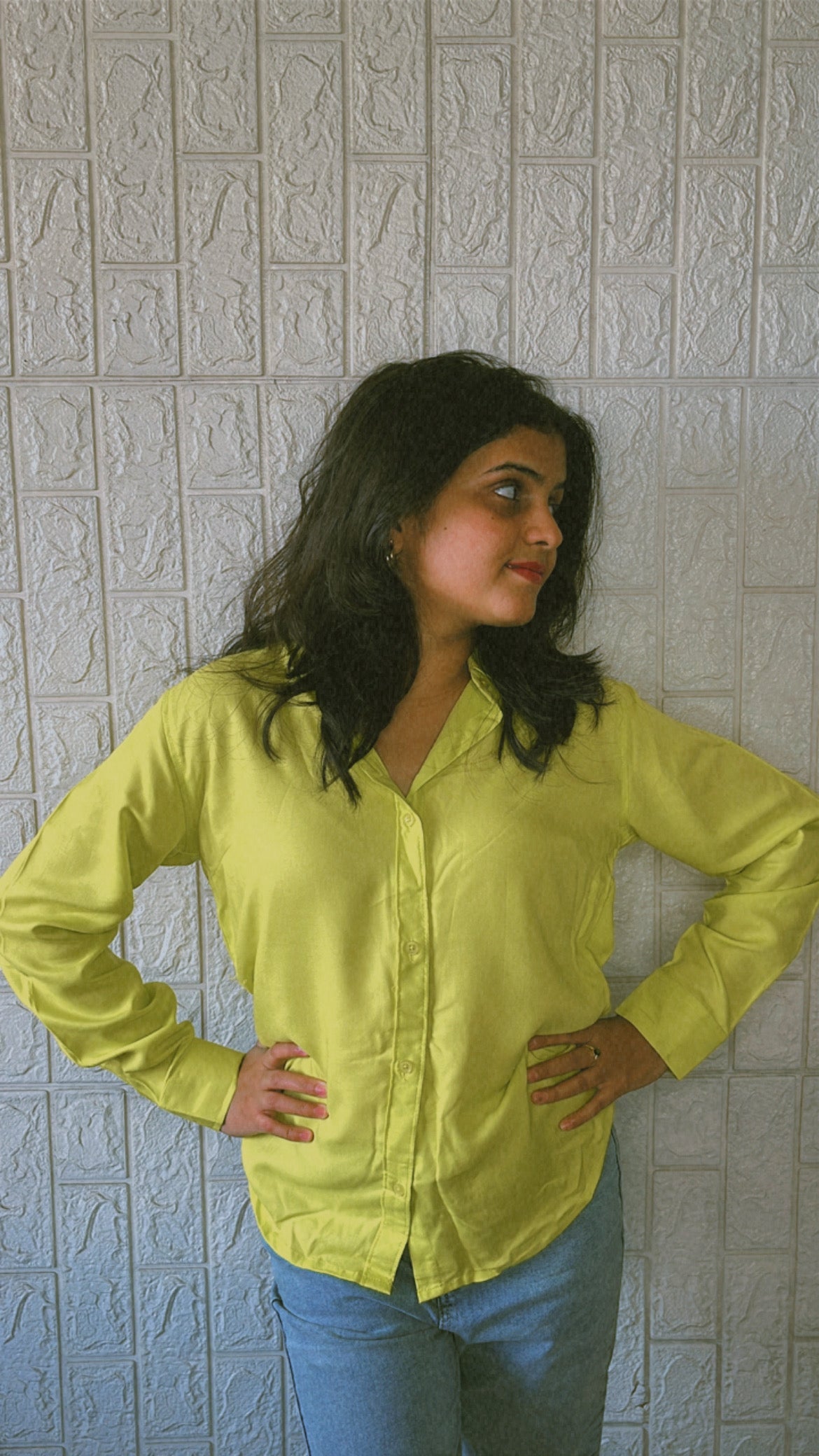 Neon green shirtš¤