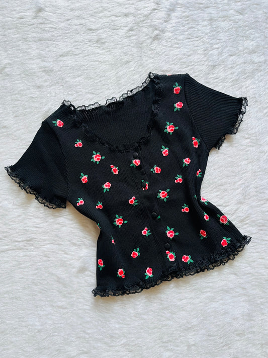 Black flora top🤍