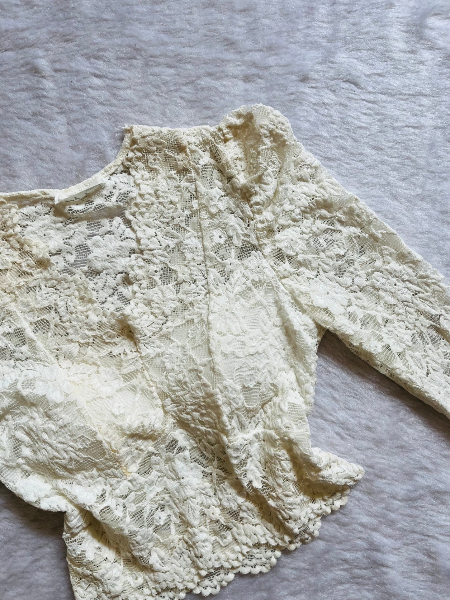White lacy vneck top