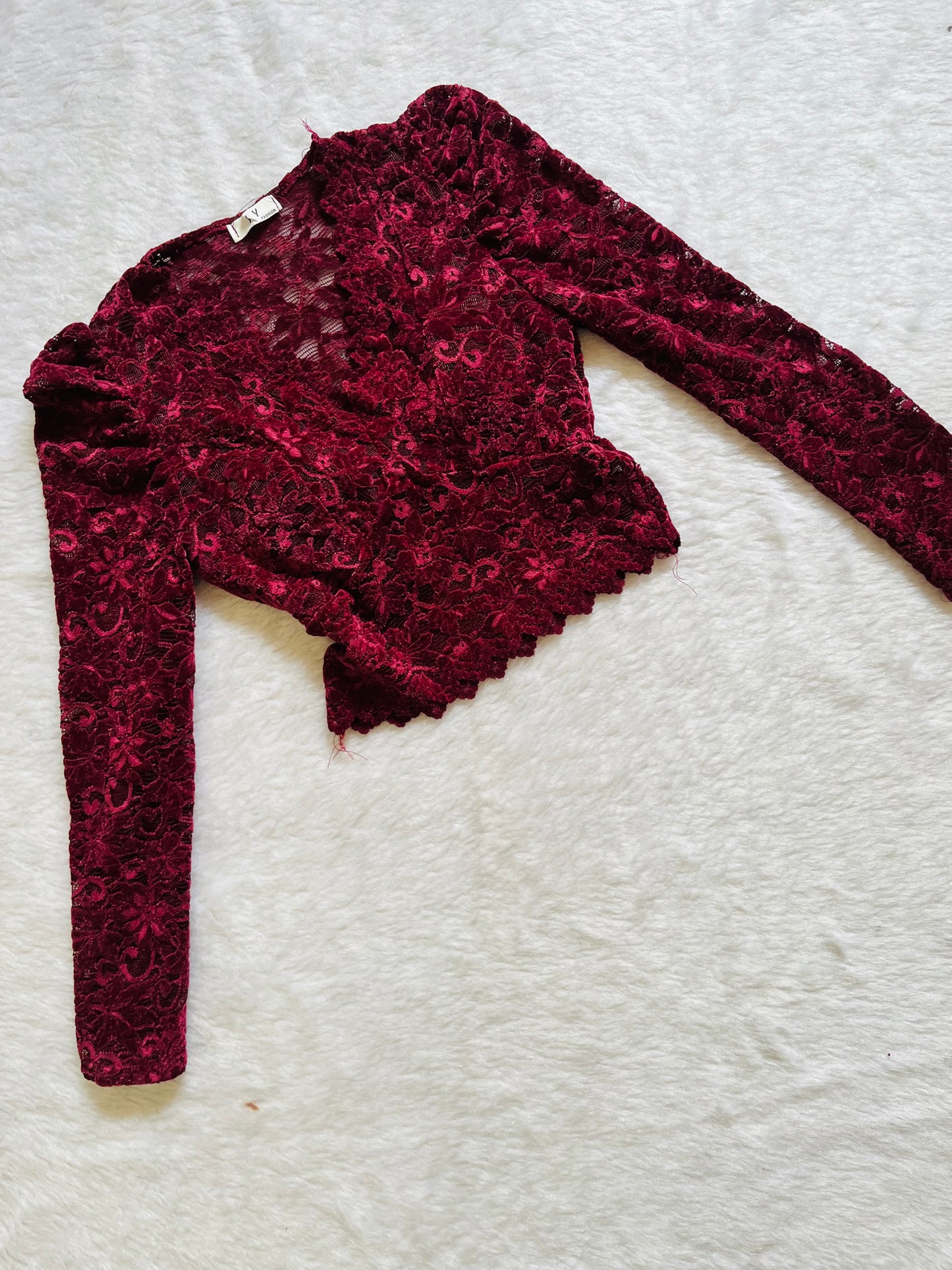 Wine lacy vneck top