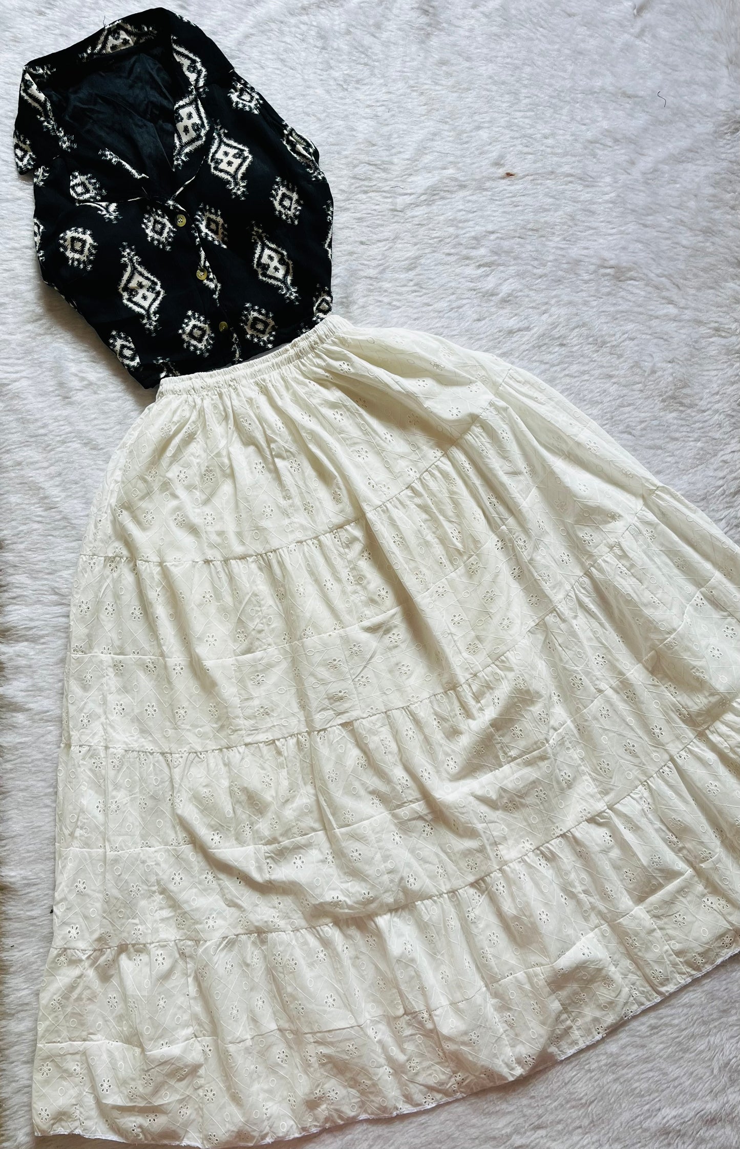 White embroidered skirt setš¤