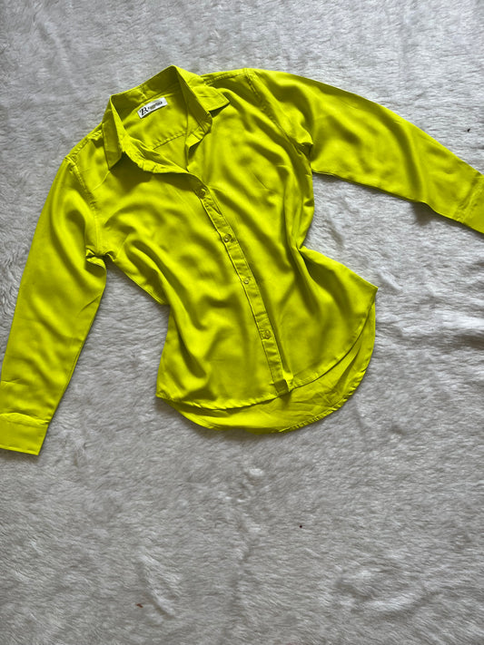 Neon green shirtš¤