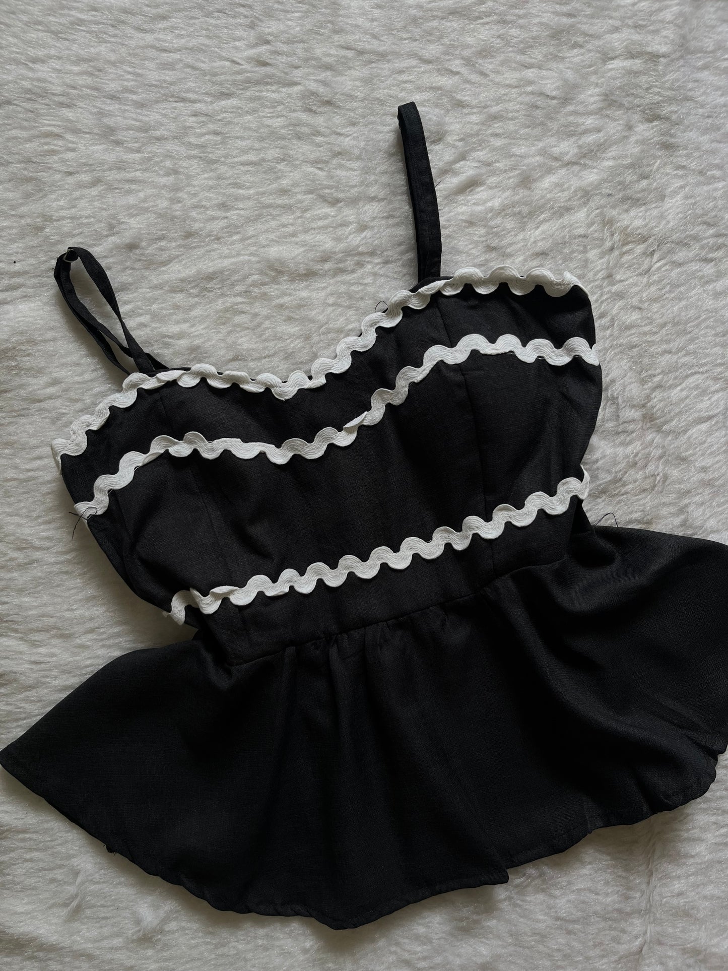 Black Pinteresty top