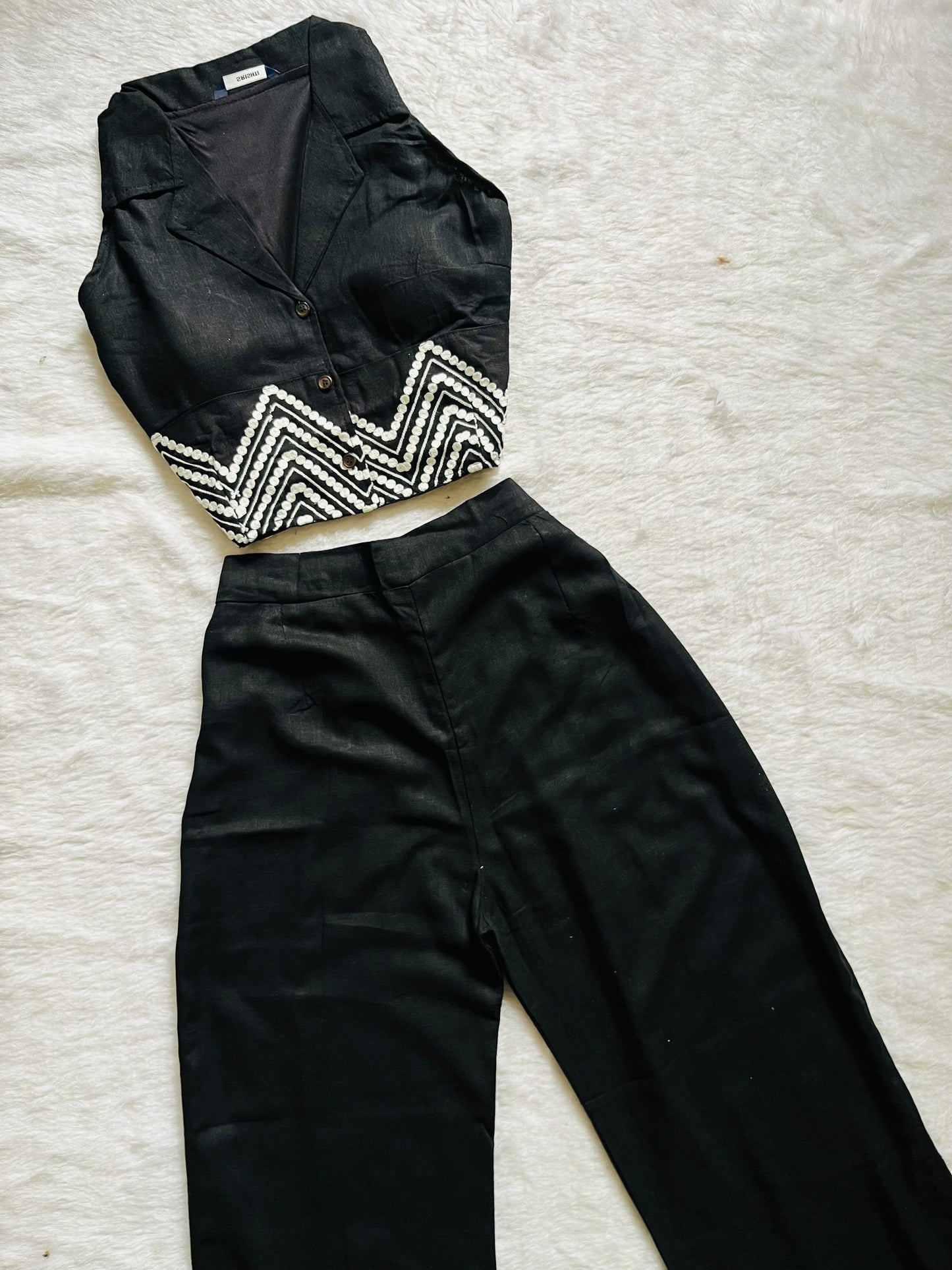 Black embroidered cordset