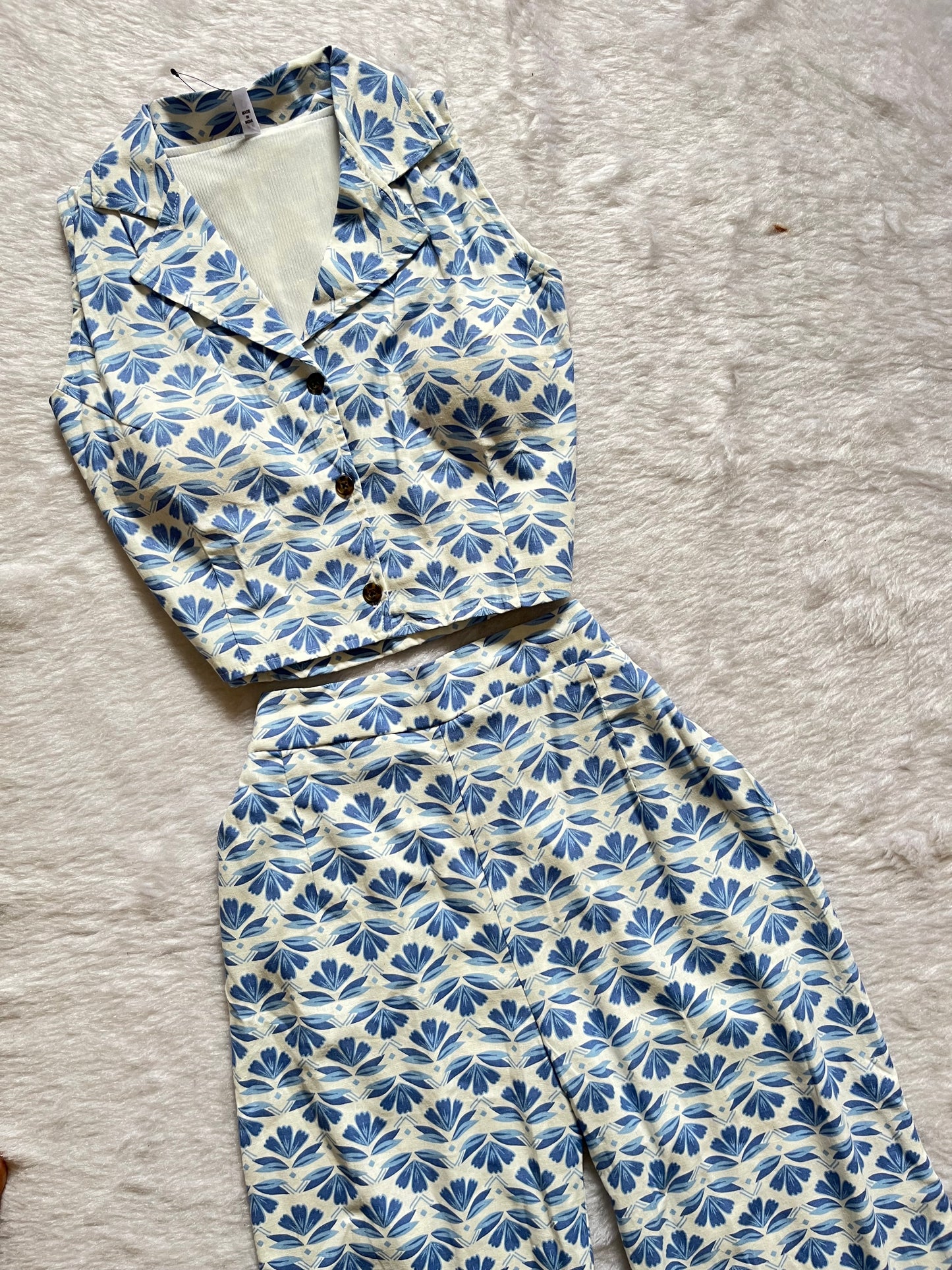 White floral printed cordset