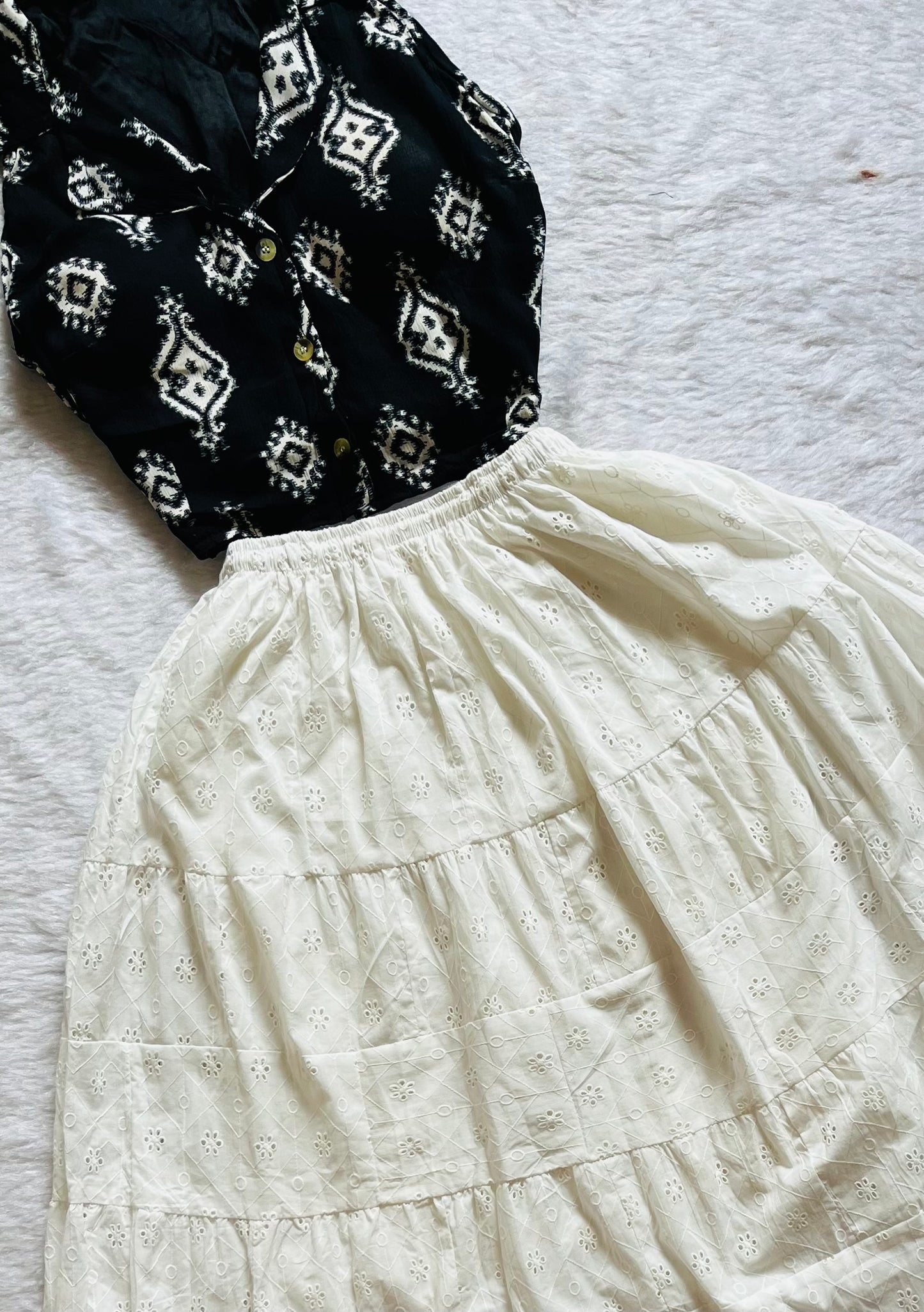White embroidered skirt setš¤