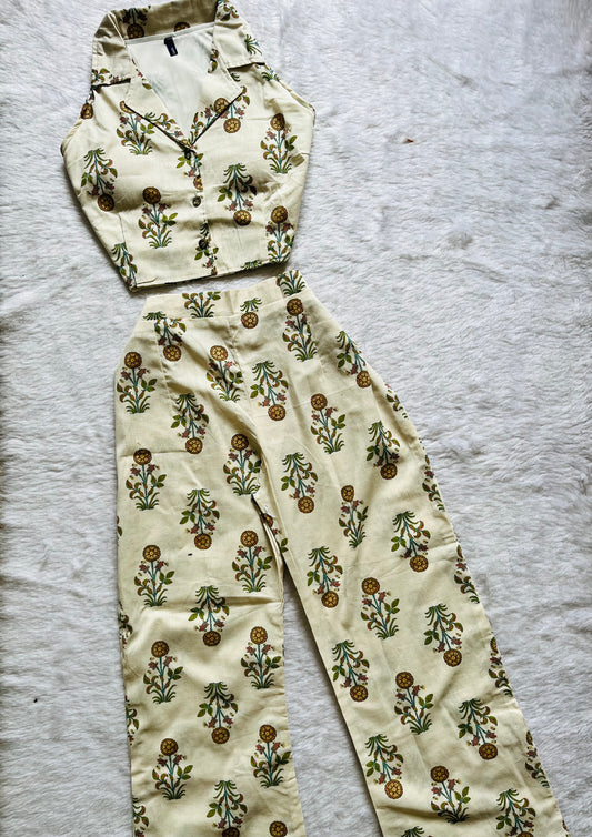 Creame printed cordset