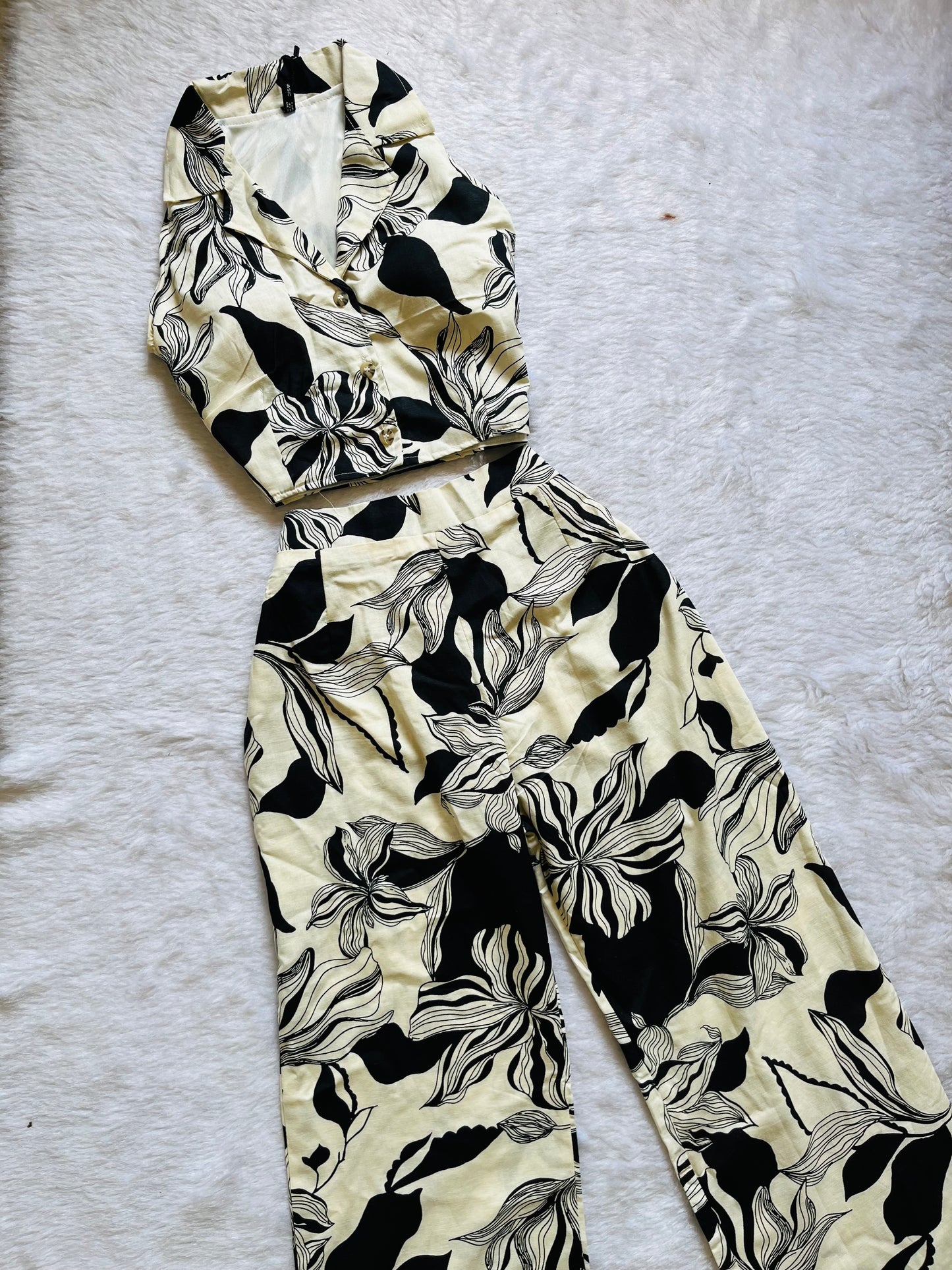 B&W printed cordsetš¤