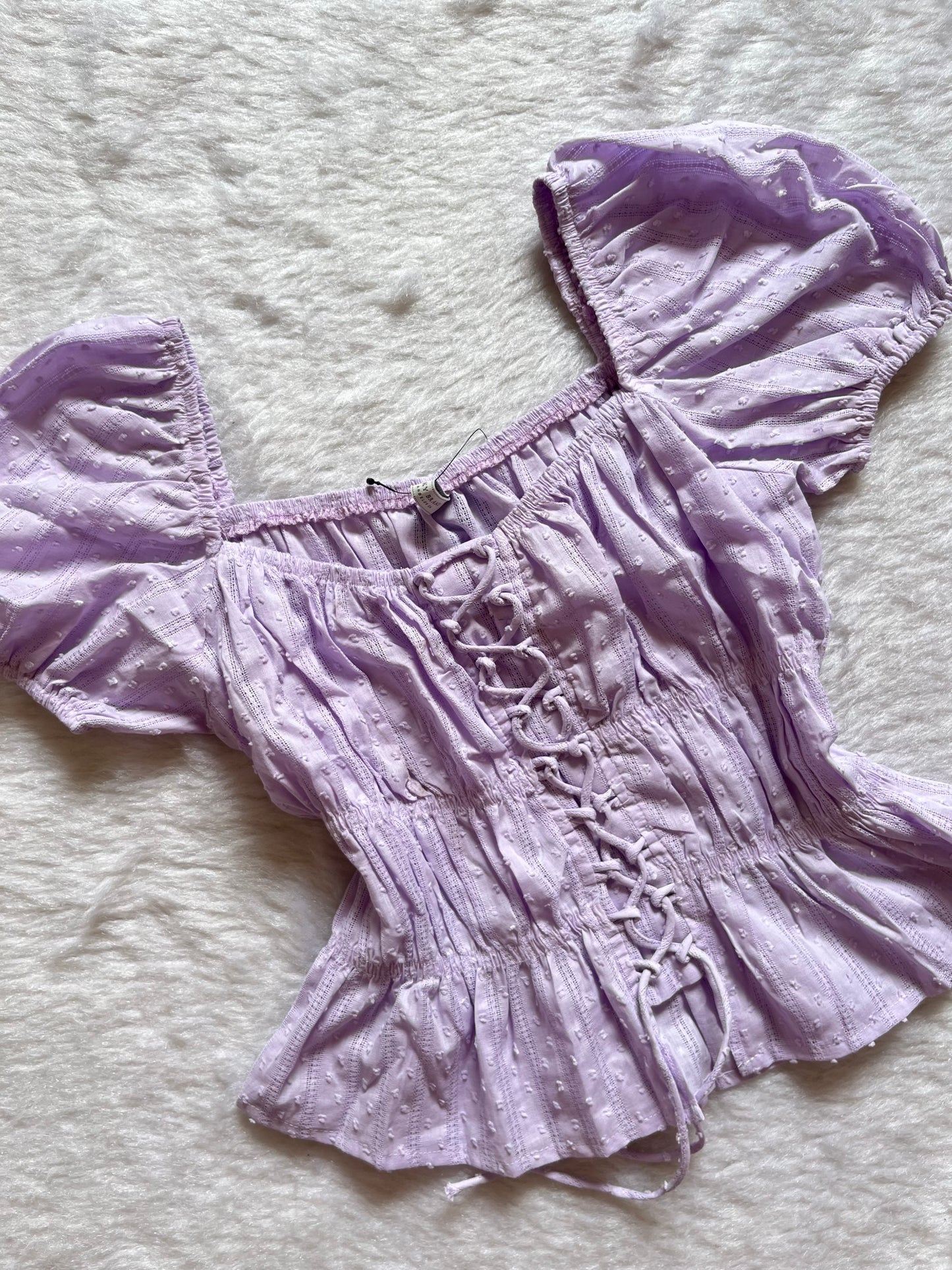 Lavender puffed sleeve top