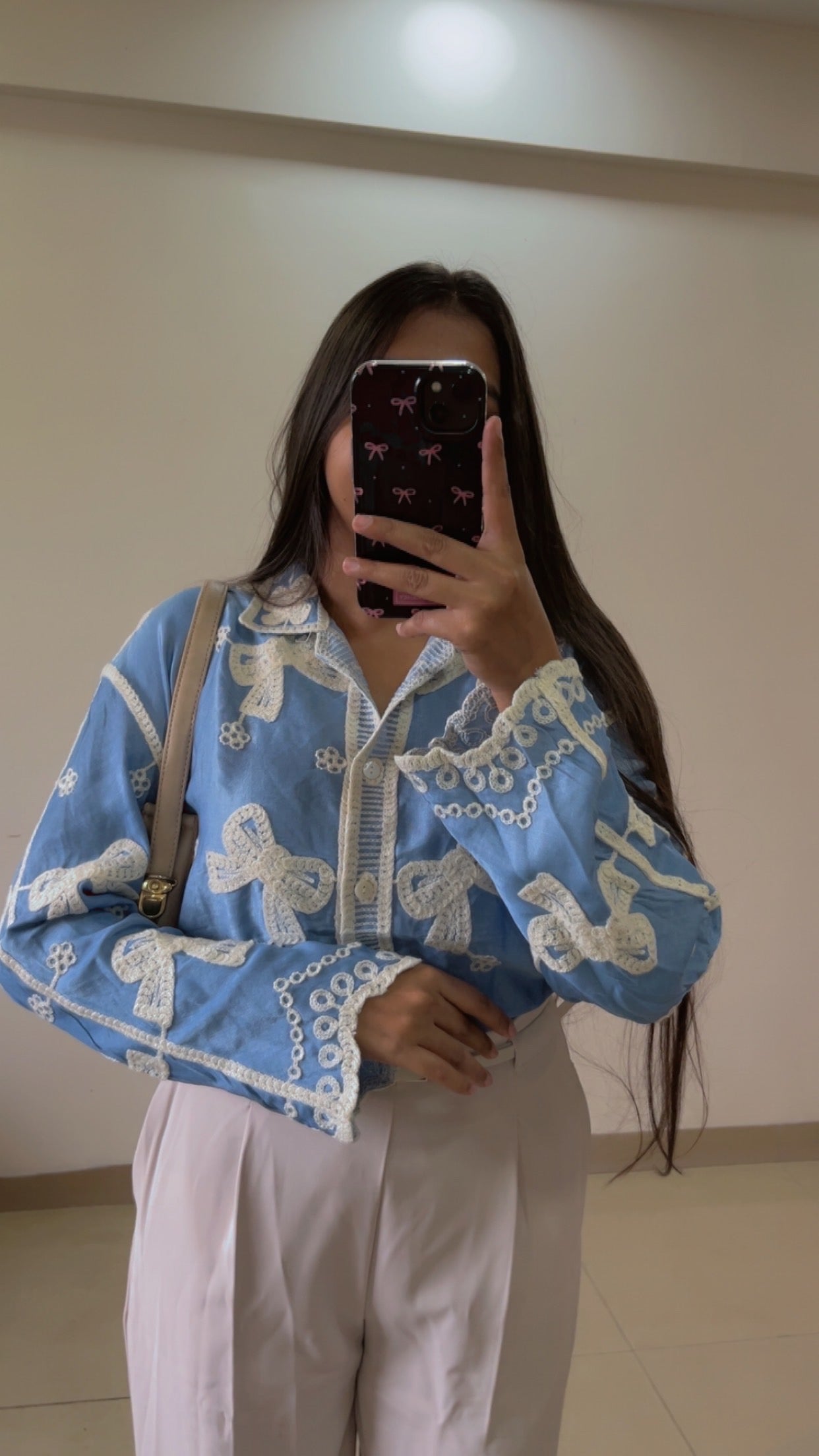 Embroidered cutwork shirtš¤