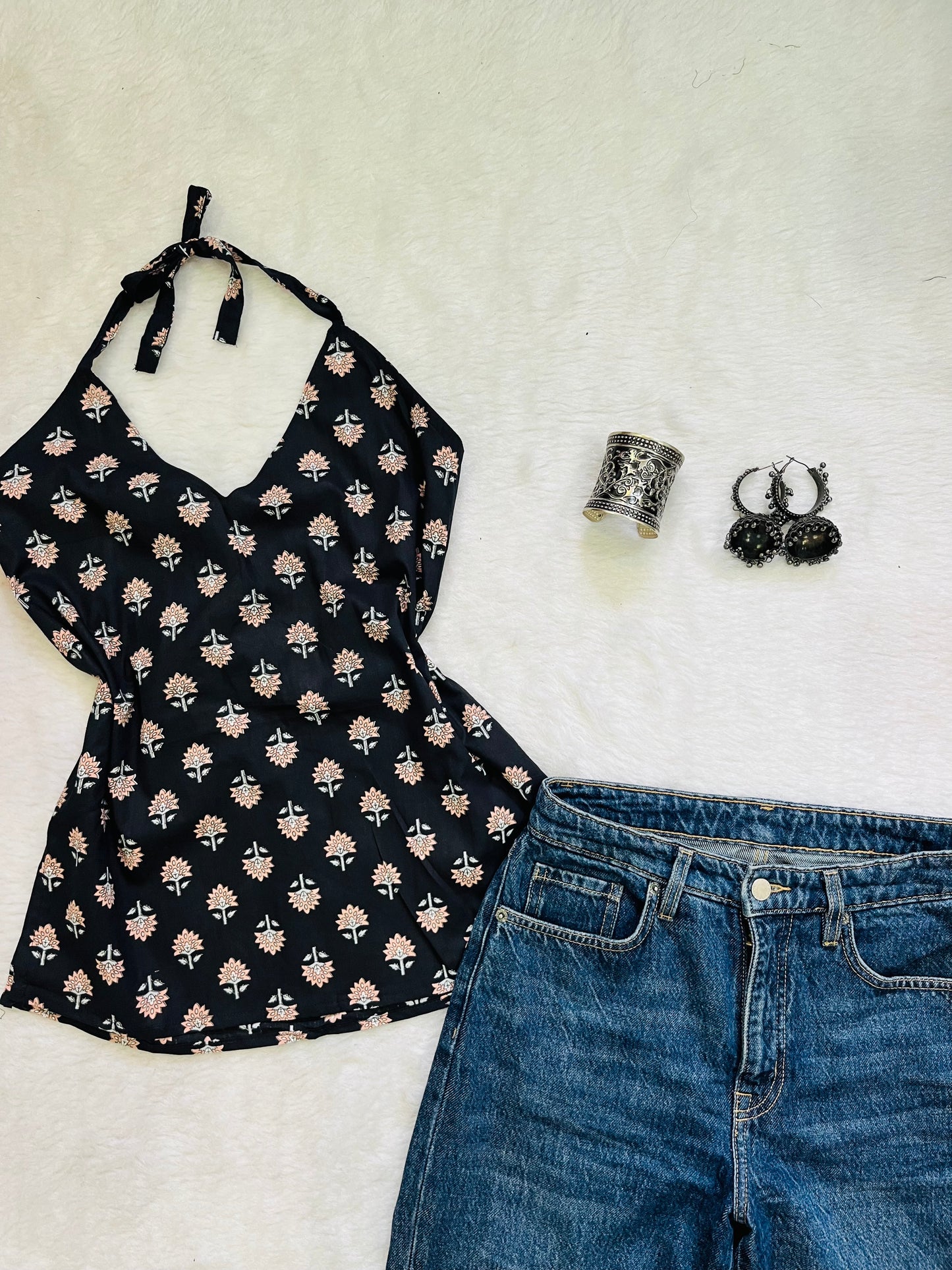Black haulter kurti
