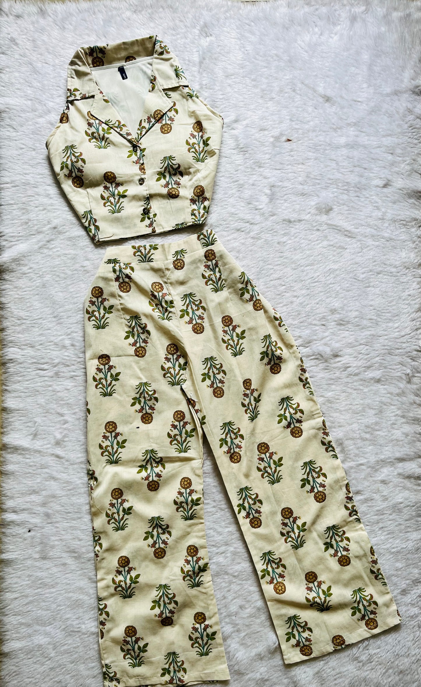 Creame printed cordset