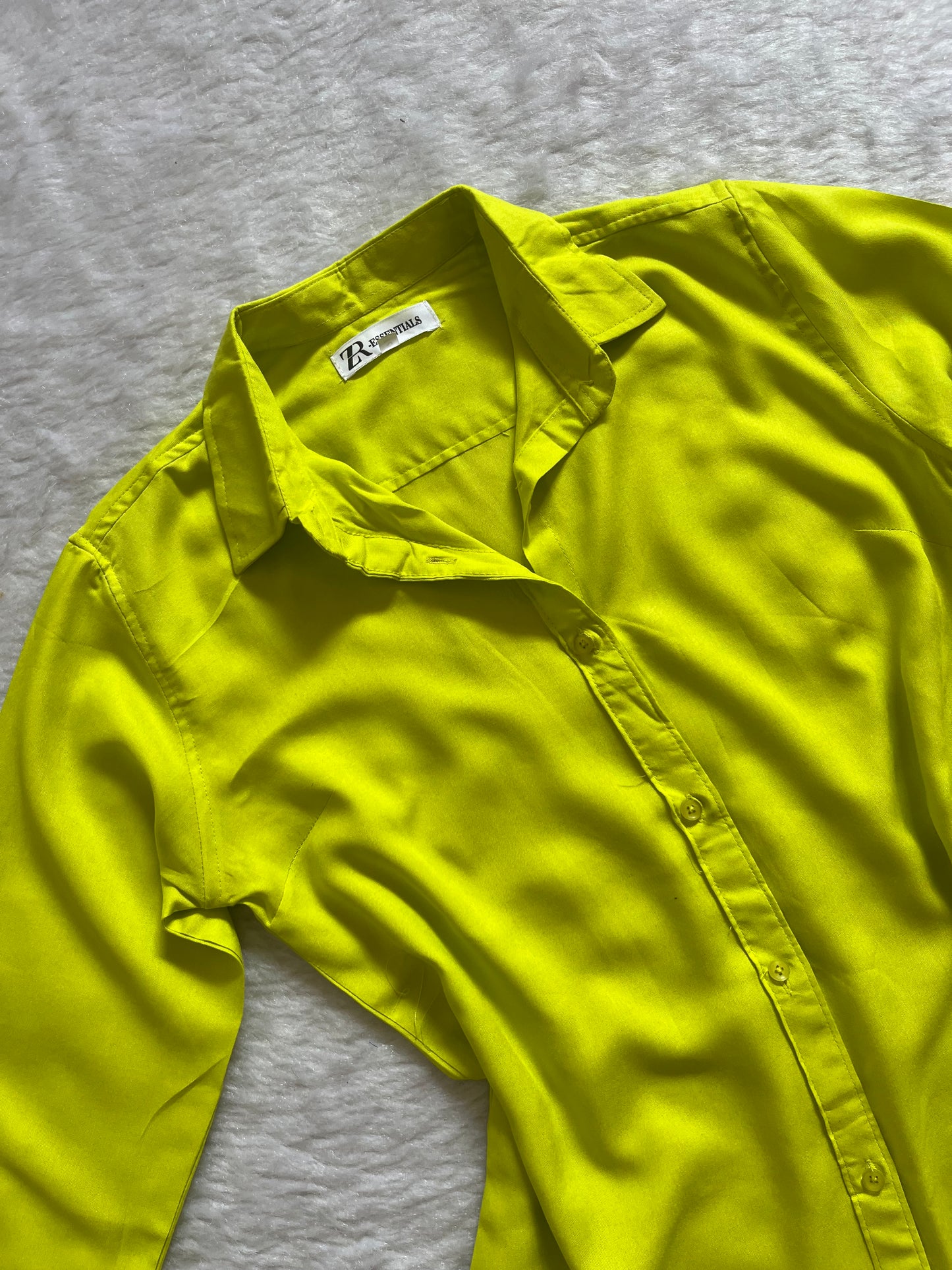 Neon green shirtš¤