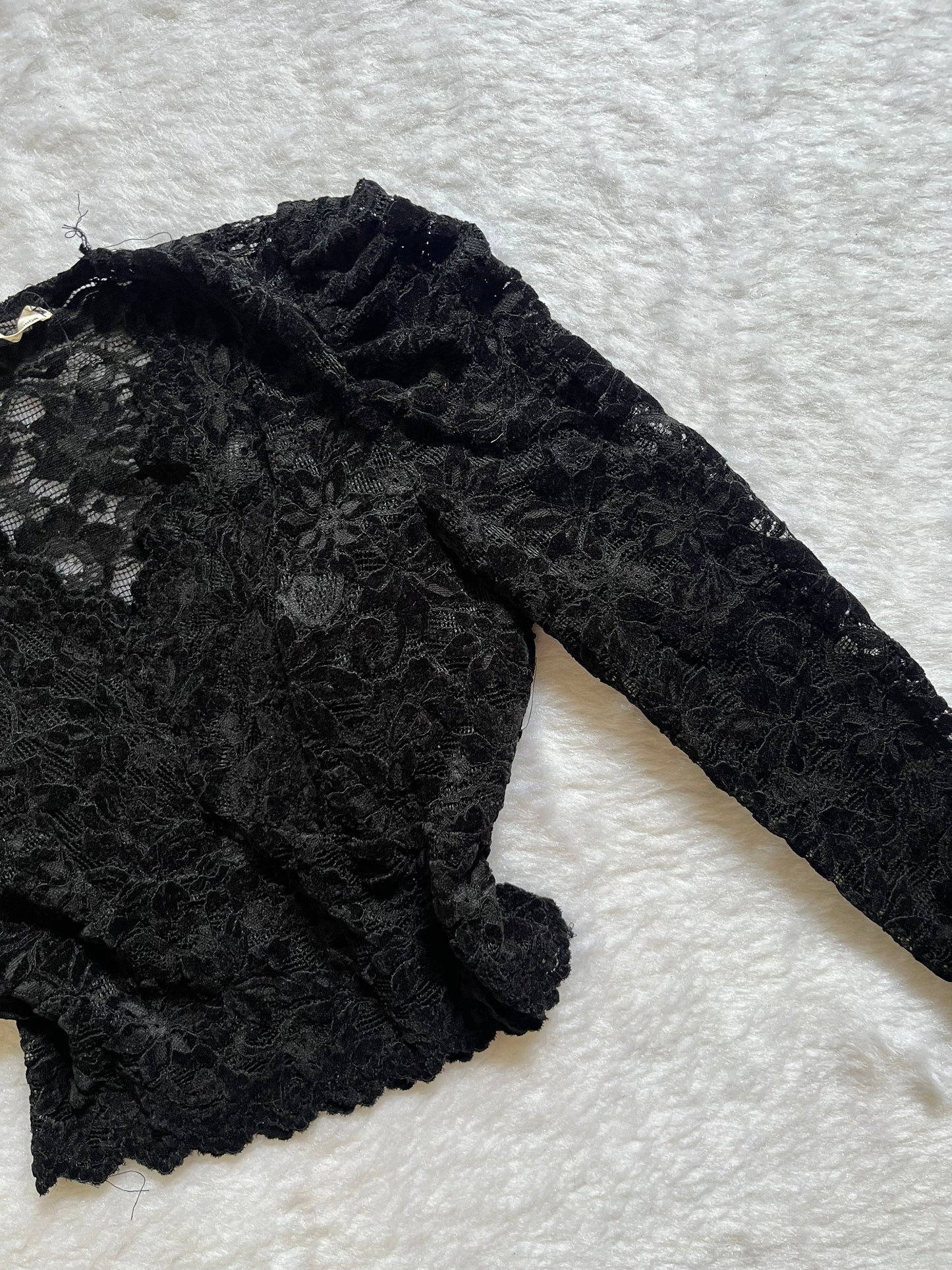 Black lacy vneck top