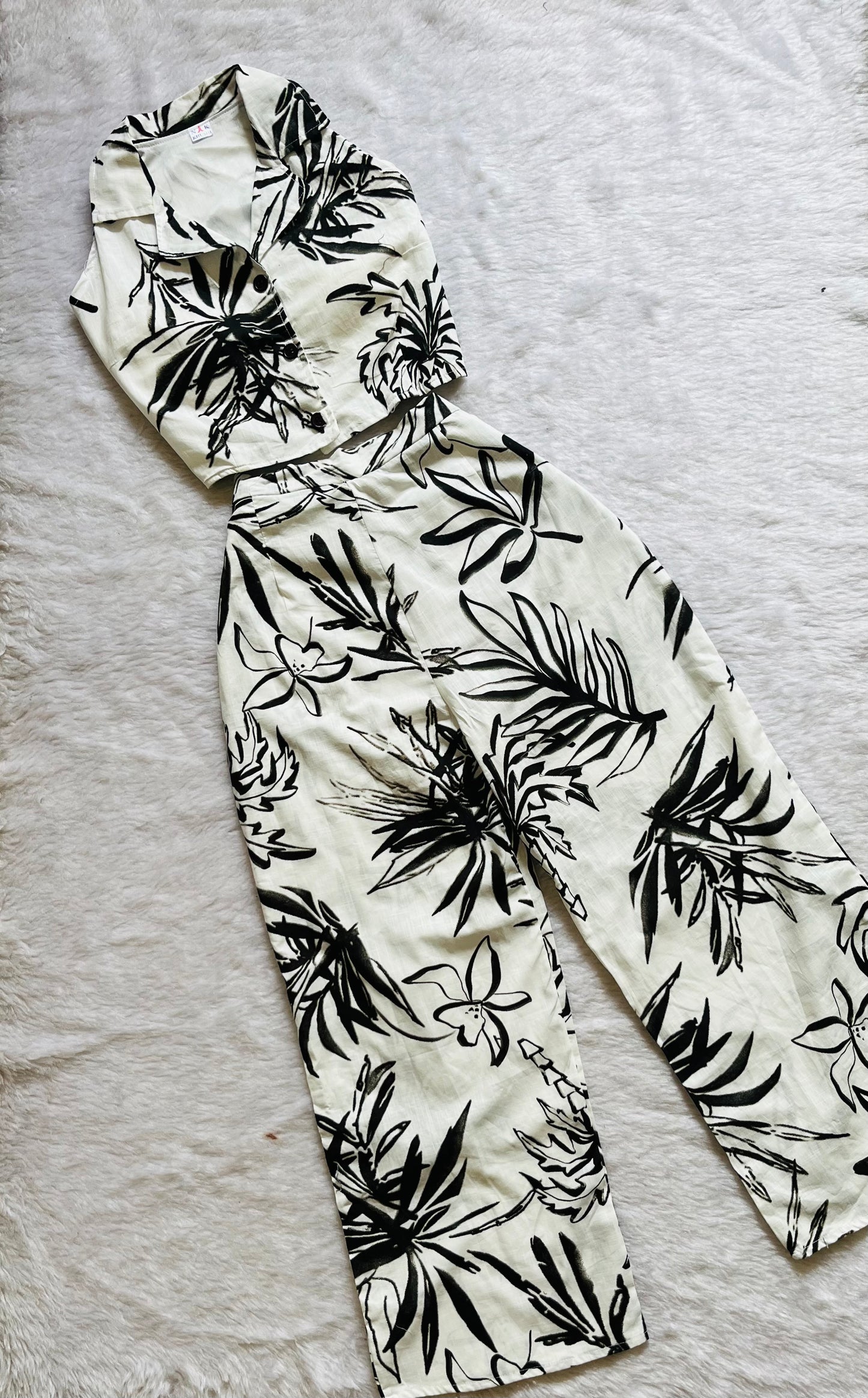 B&W Printed cordsetš¤