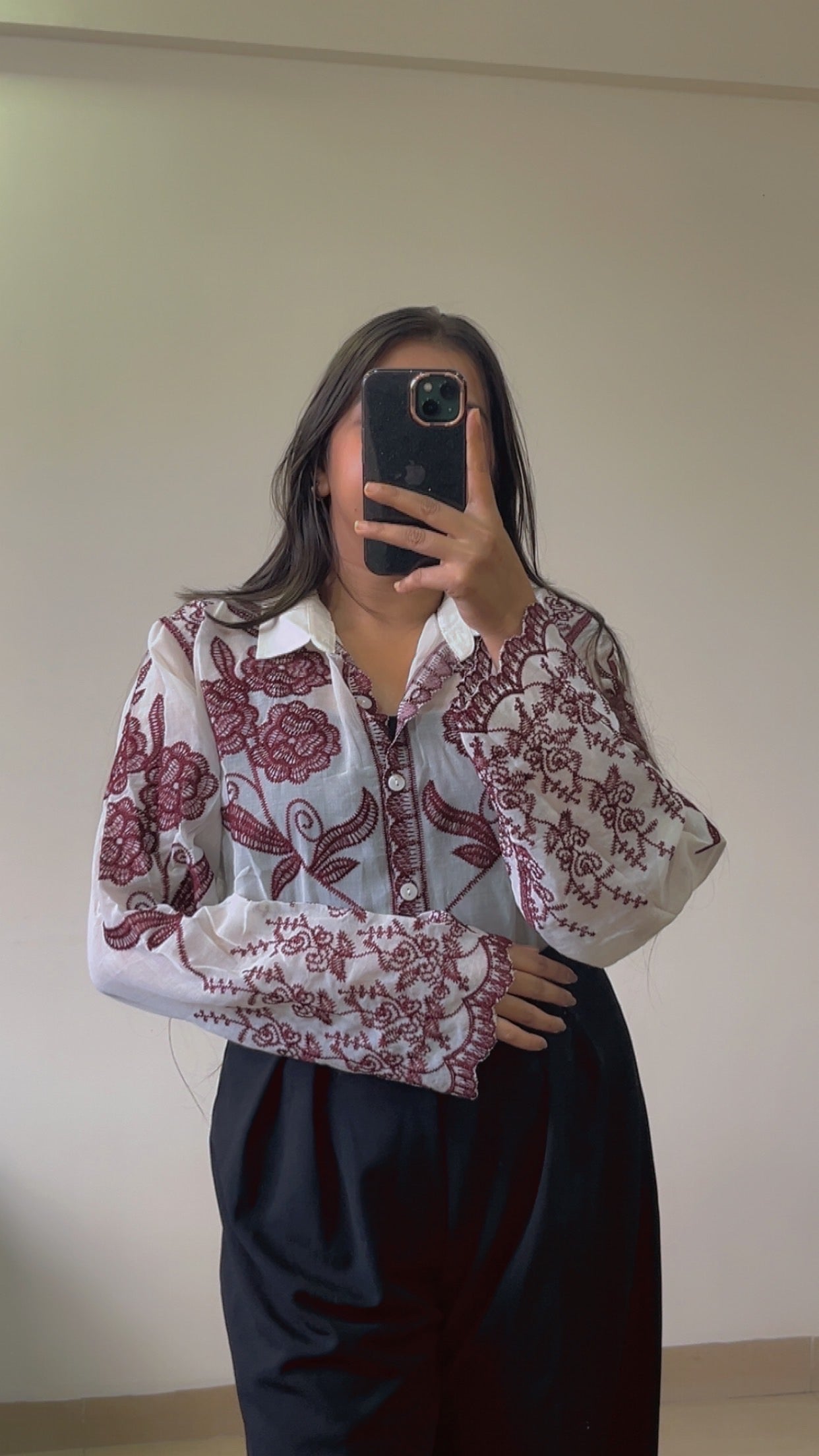 Embroidered shirtš¤