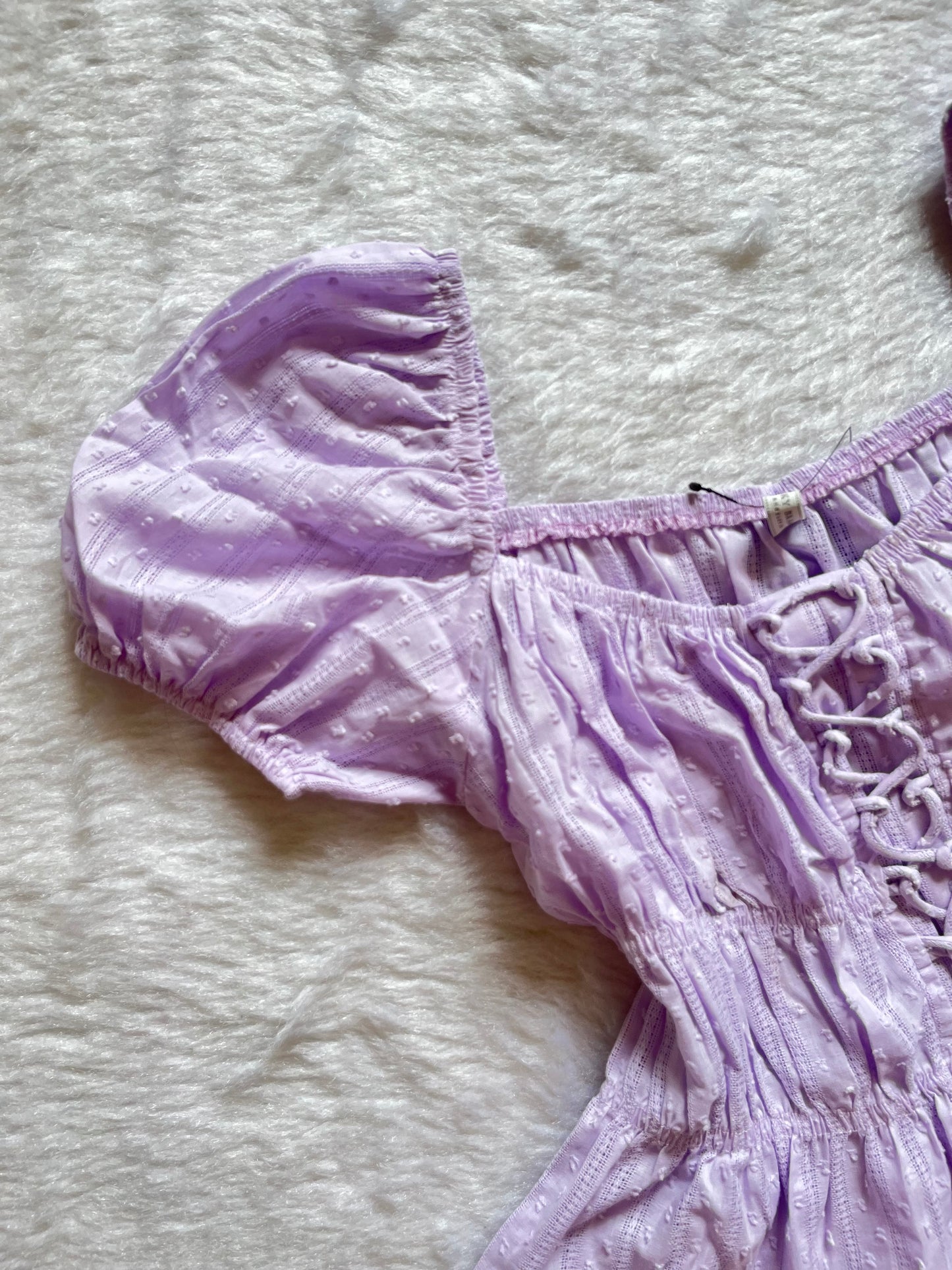 Lavender puffed sleeve top