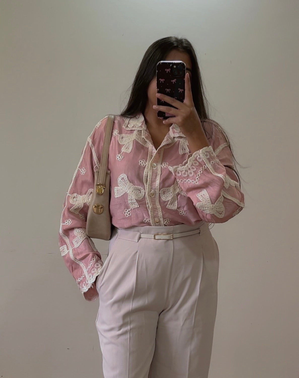 Embroidered cutwork shirtš¤