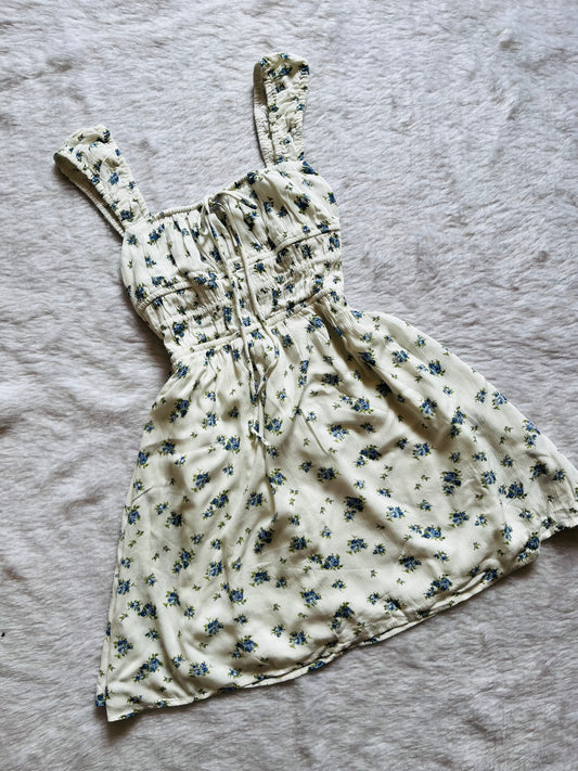 White floral backless dress