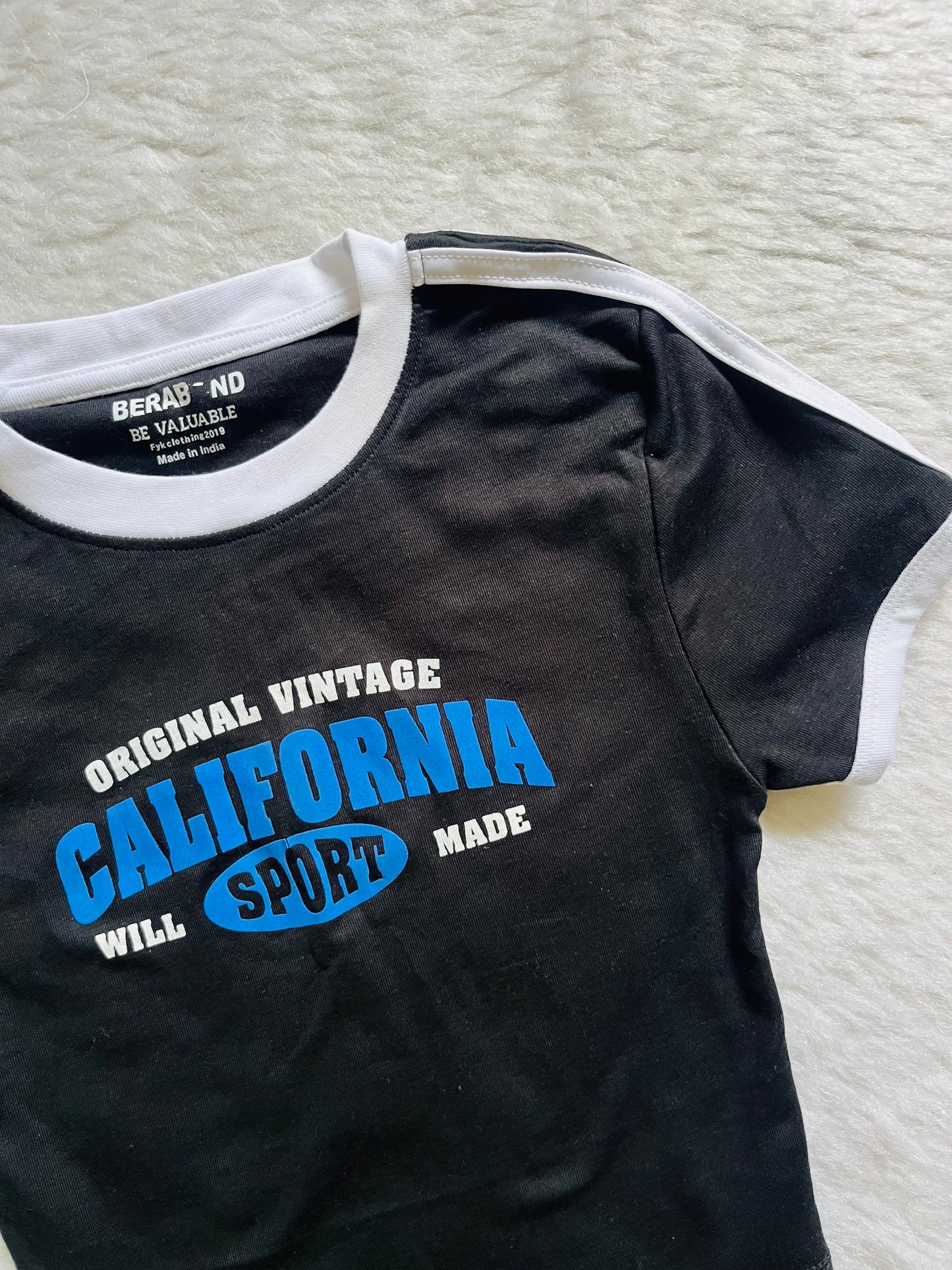 Black california tee