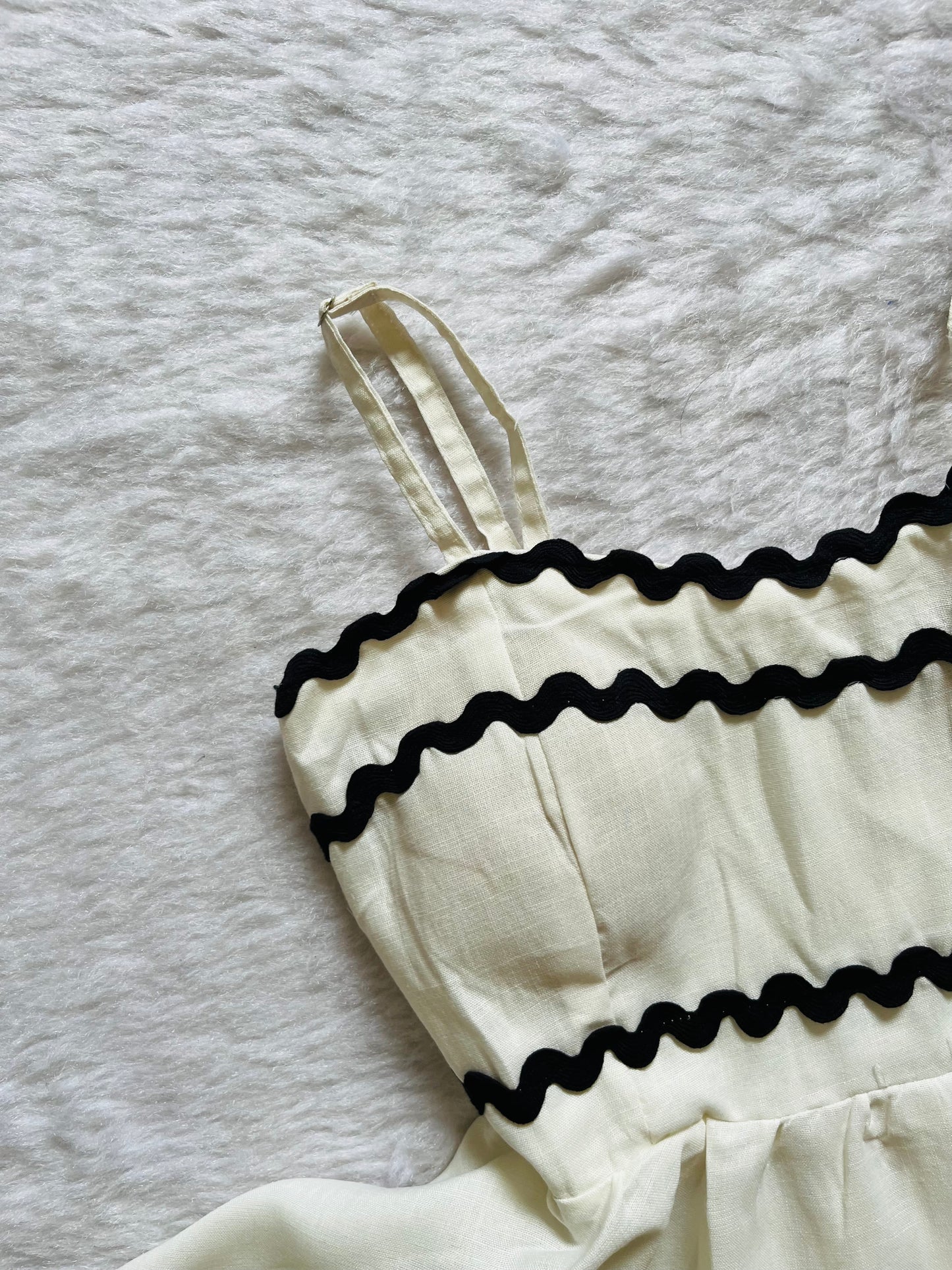 White Pinteresty top