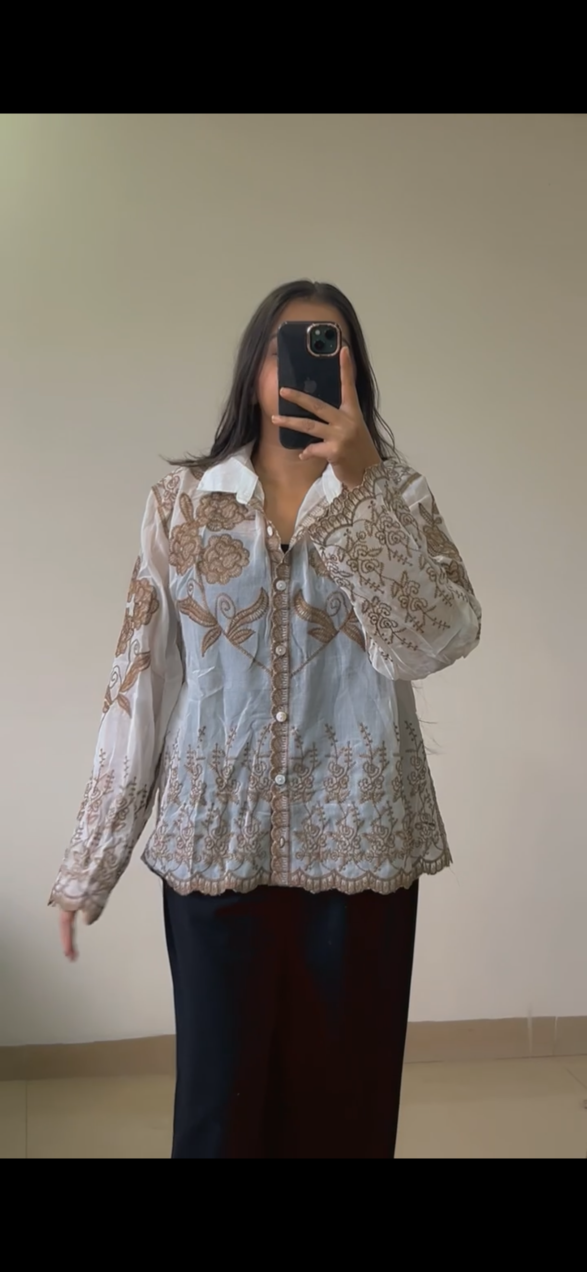 Embroidered shirt🤍