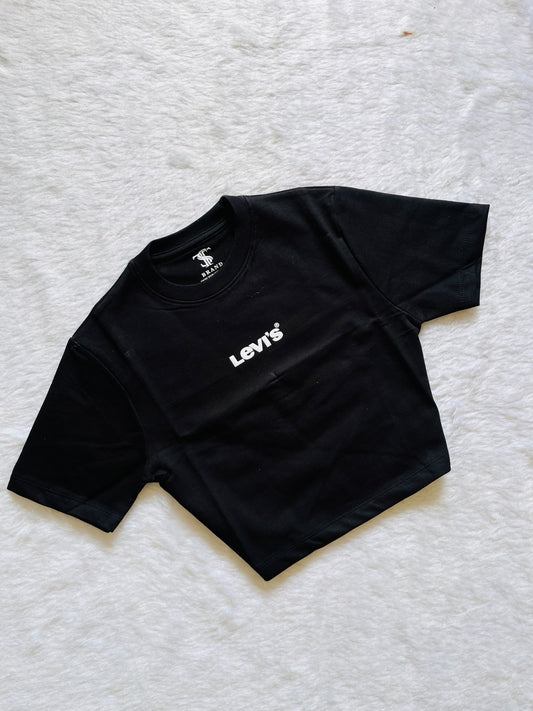 Black levis baby tee🤍