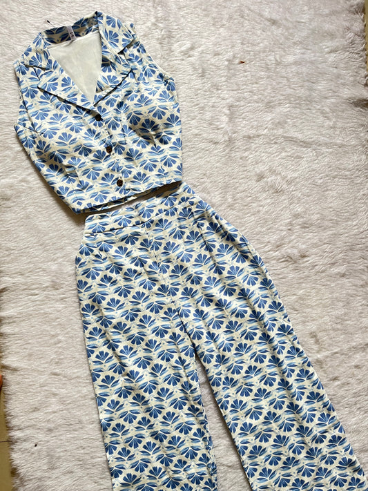 White floral printed cordset