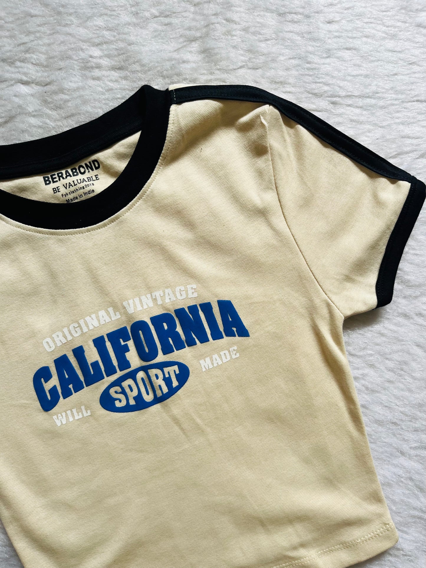 Beige California fitted tee