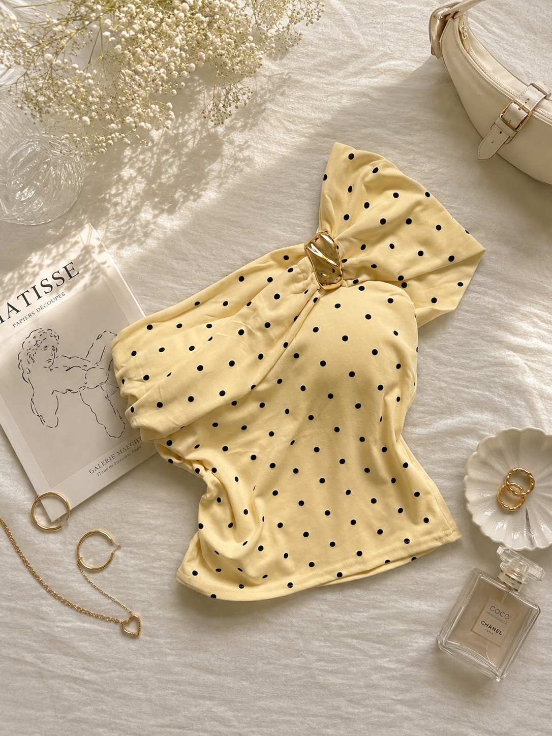 Polka dot buckle tops