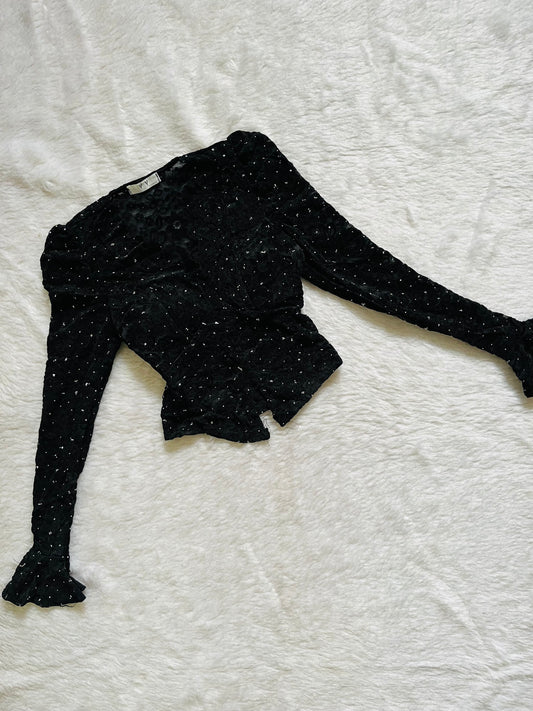 Black sequin lacy top🤍