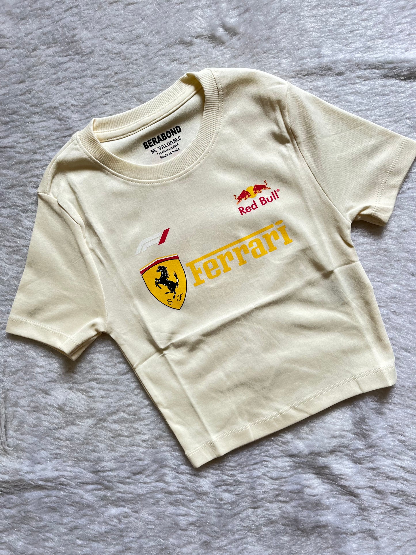 Creame ferrari tee❤️