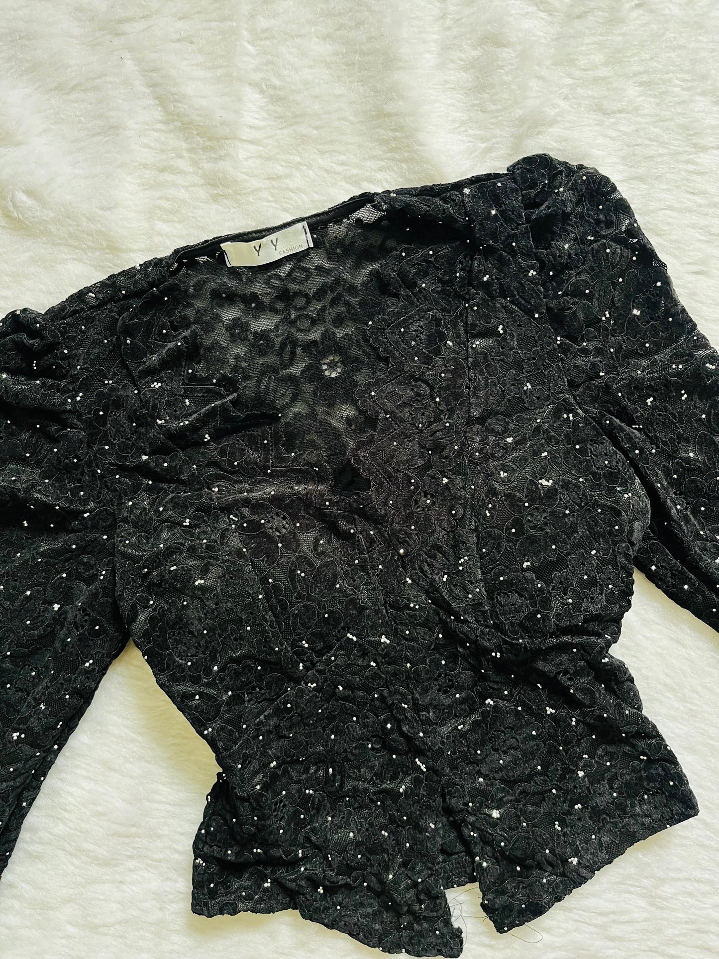 Black sequin lacy top🤍