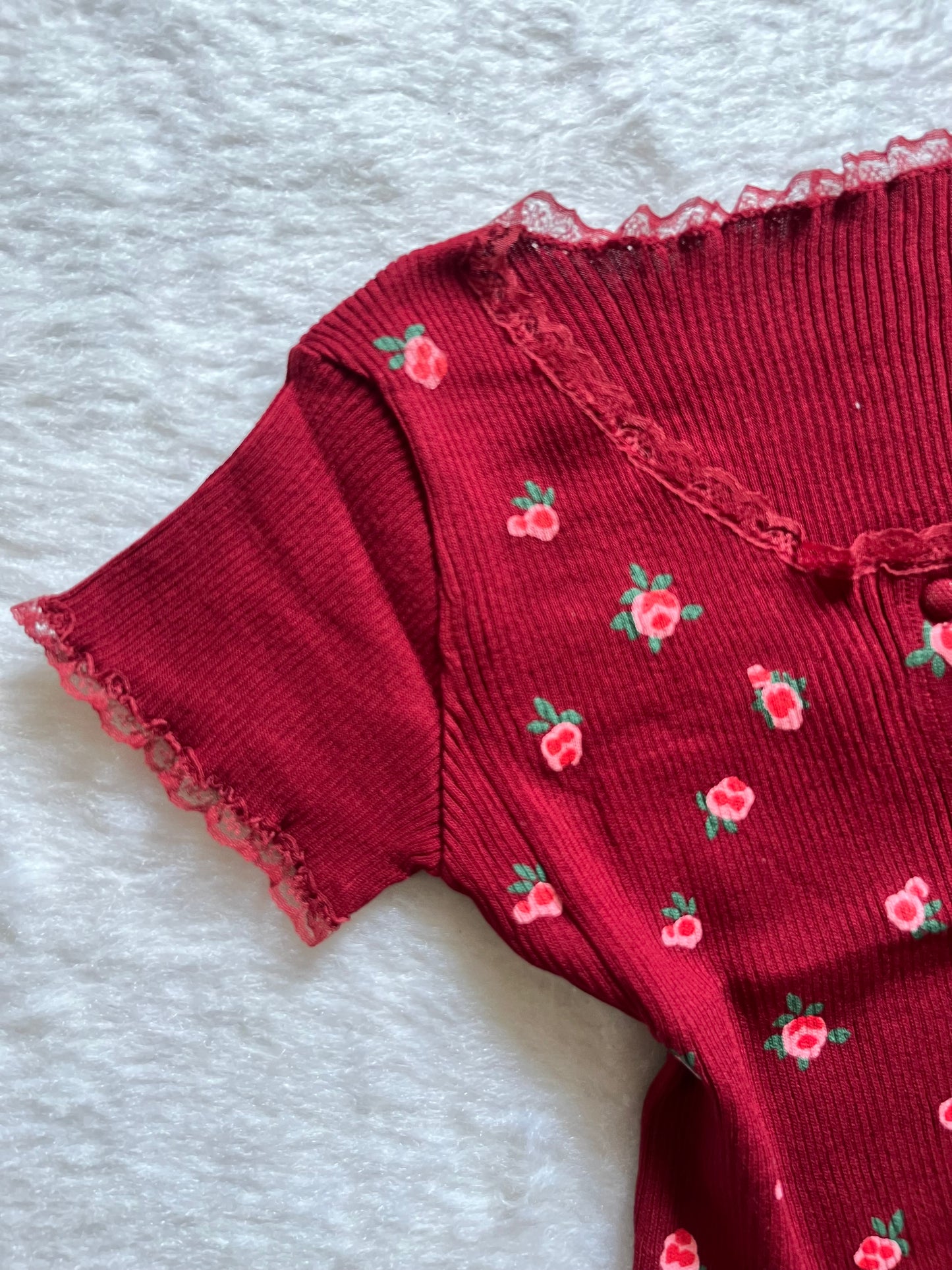 Maroon flora top🤍