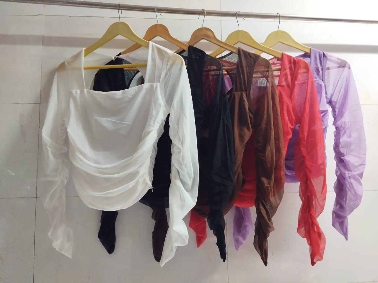 Reversible mesh tops