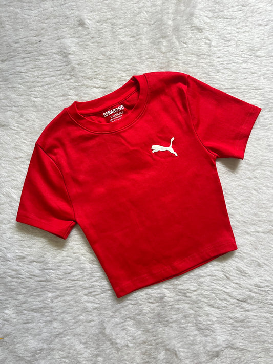 Red fitted basic tee