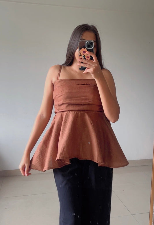 Brown gathered top🤍