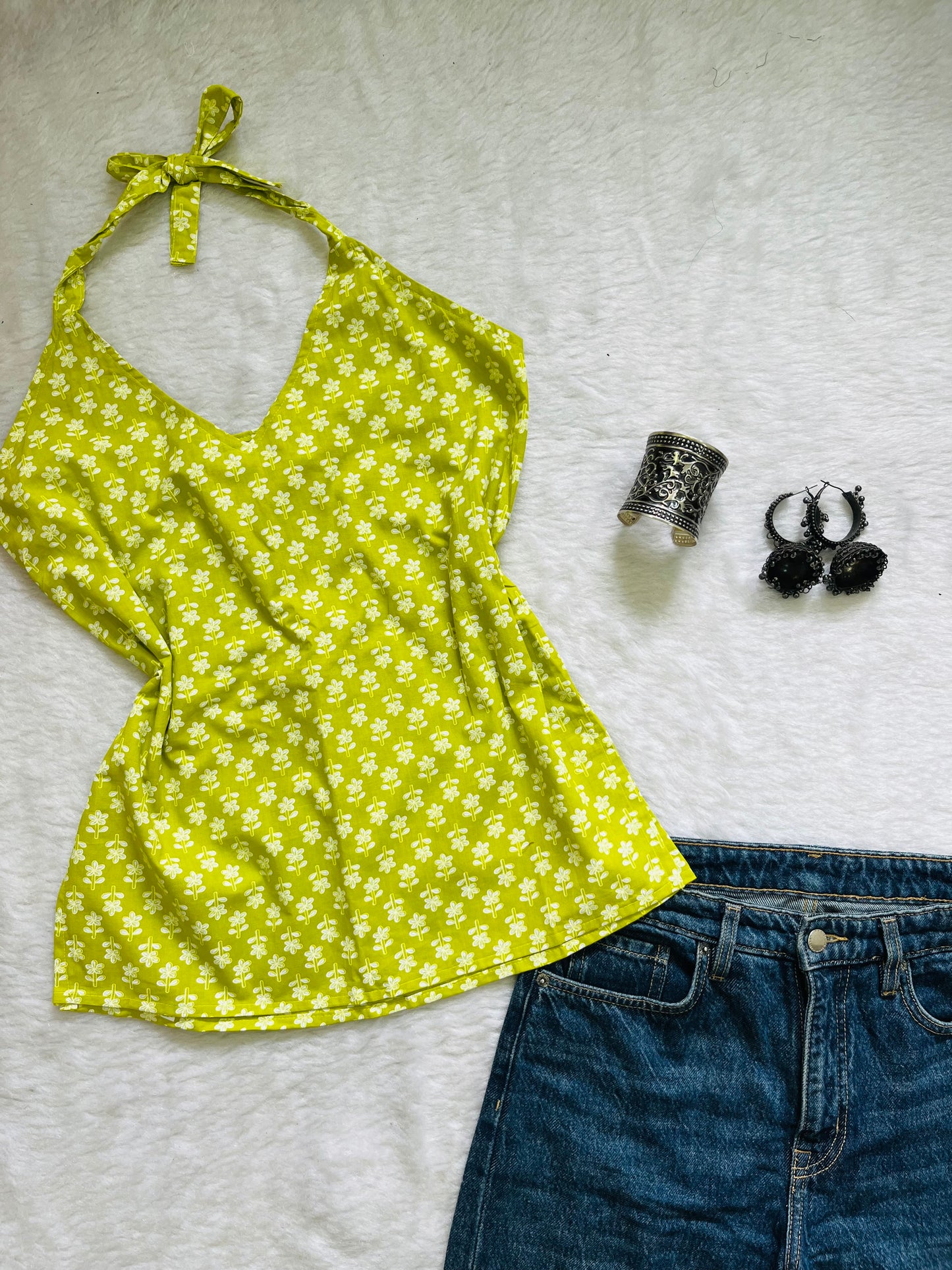 Green haulter kurti