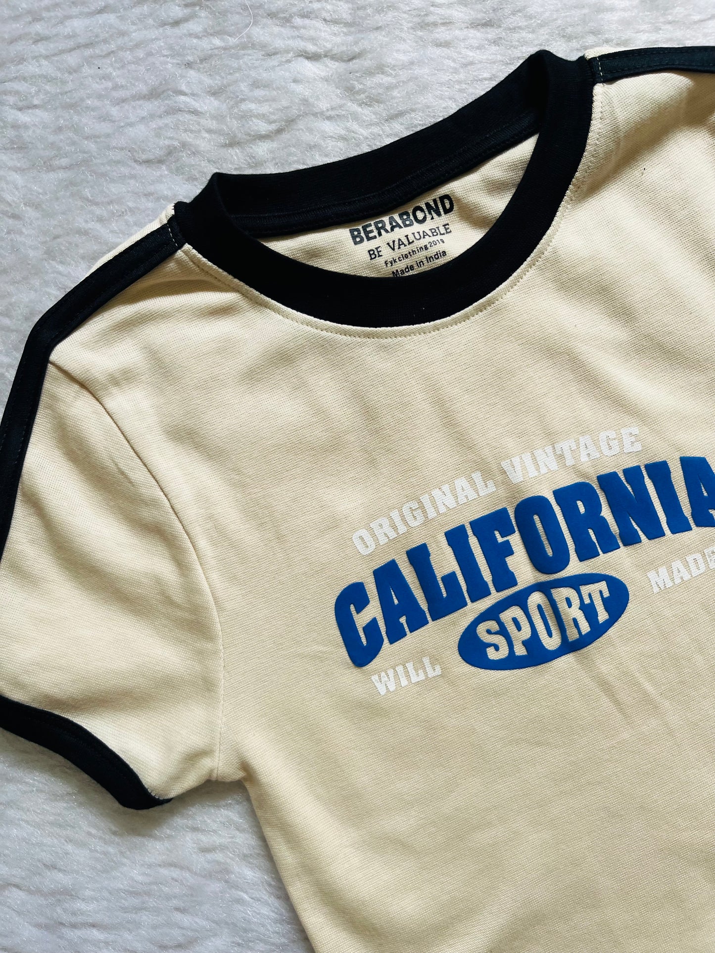 Beige California fitted tee