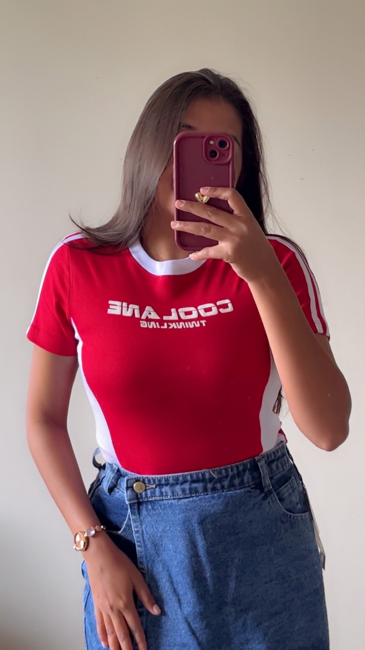 Red fitted tee