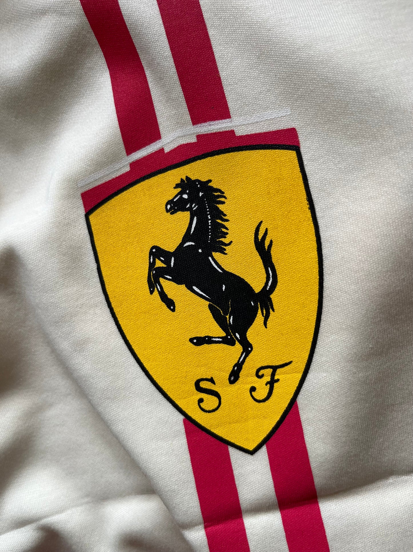 Creame ferrari tee❤️